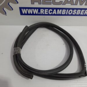 goma_contorno_bn8v68913a_mazda_3_berlina_bk_1_6_cd_diesel_cat