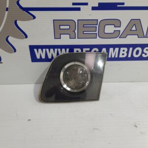 piloto_trasero_derecho_interior_p2775r_mazda_3_berlina_bk_1_6_cd_diesel_cat