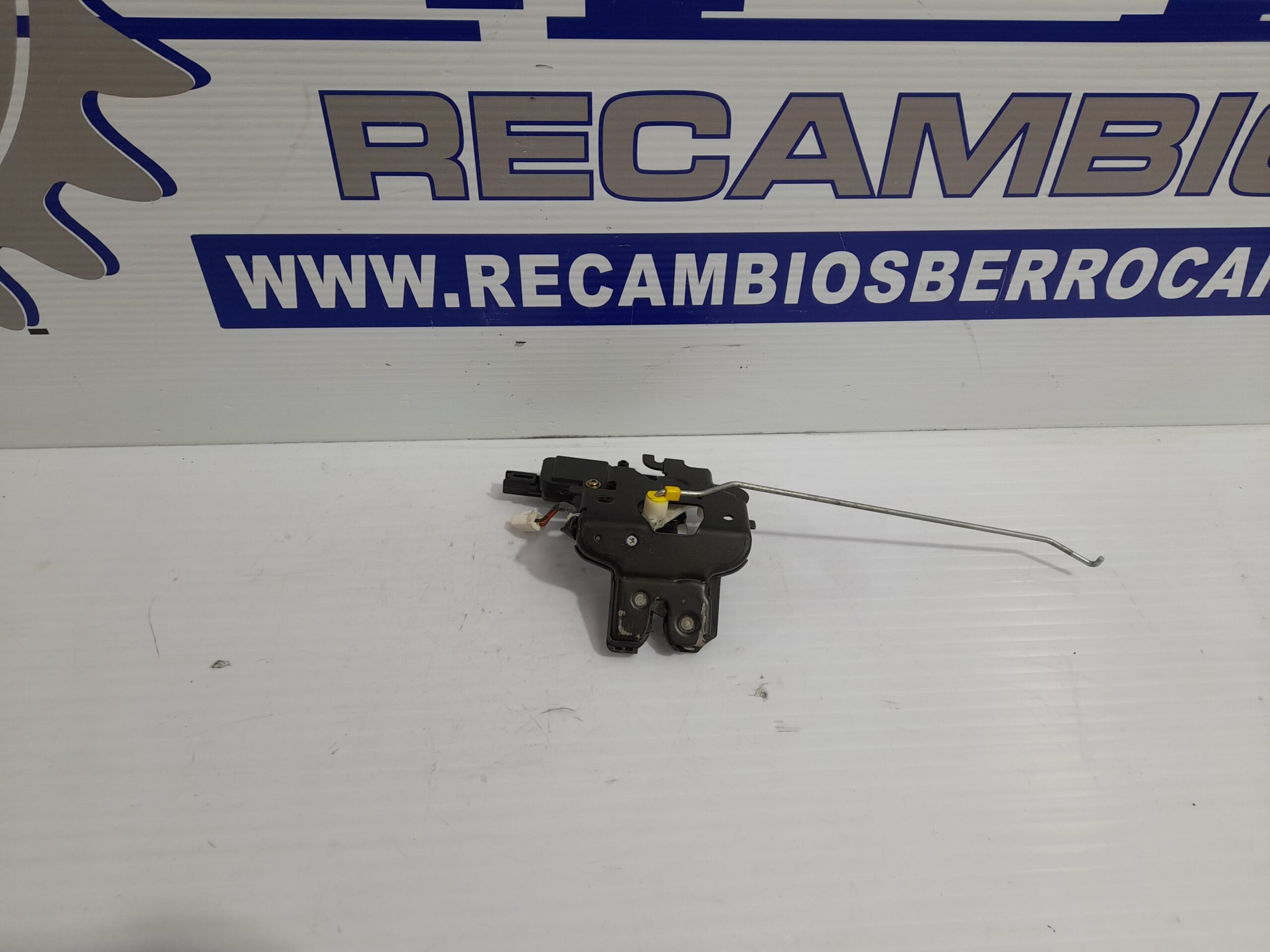 cerradura_maletero_porton_b6724_mazda_3_berlina_bk_1_6_cd_diesel_cat