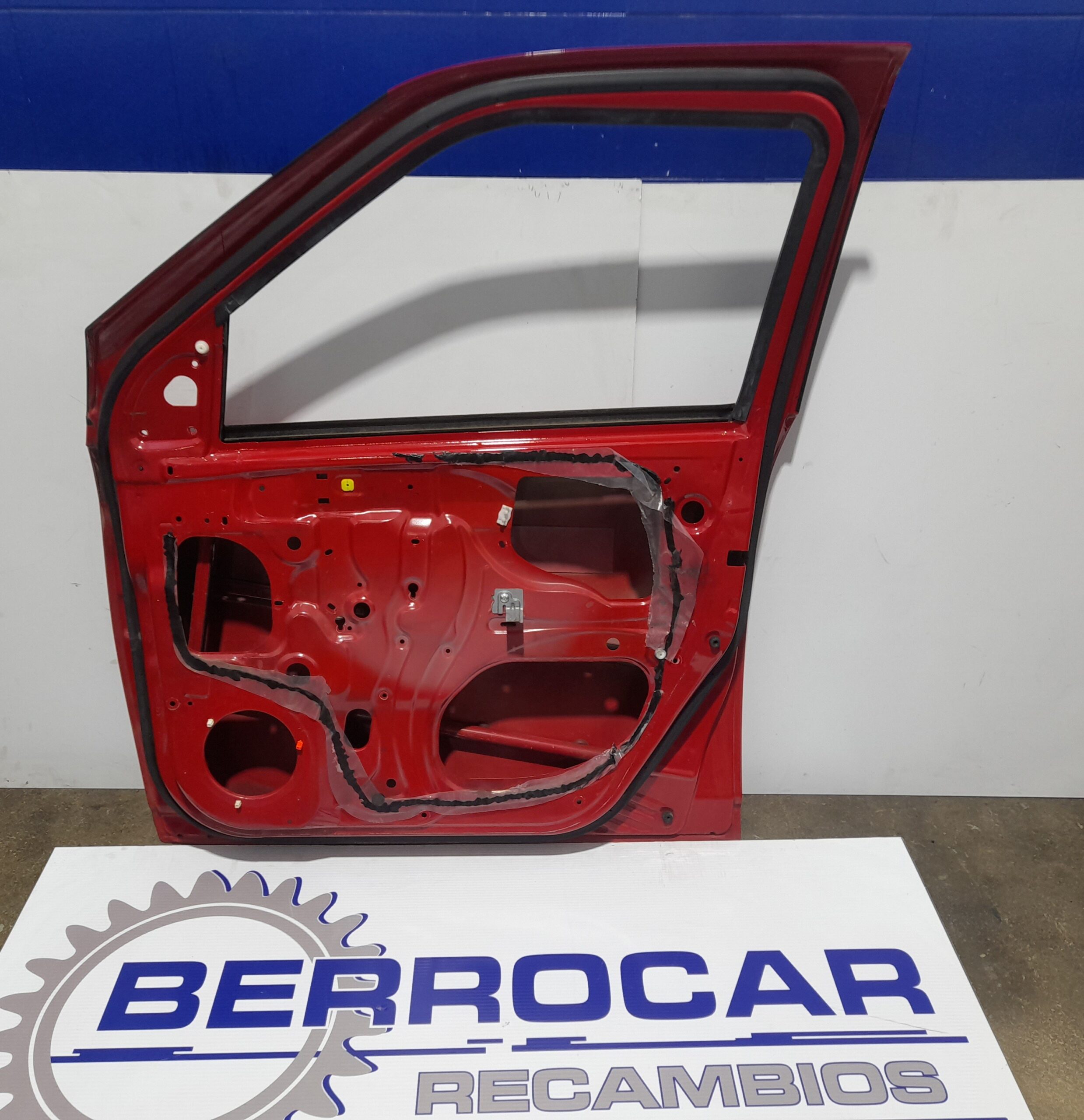 puerta_delantera_derecha_6800162j00_suzuki_swift_berlina_mz_1_3_16v_cat