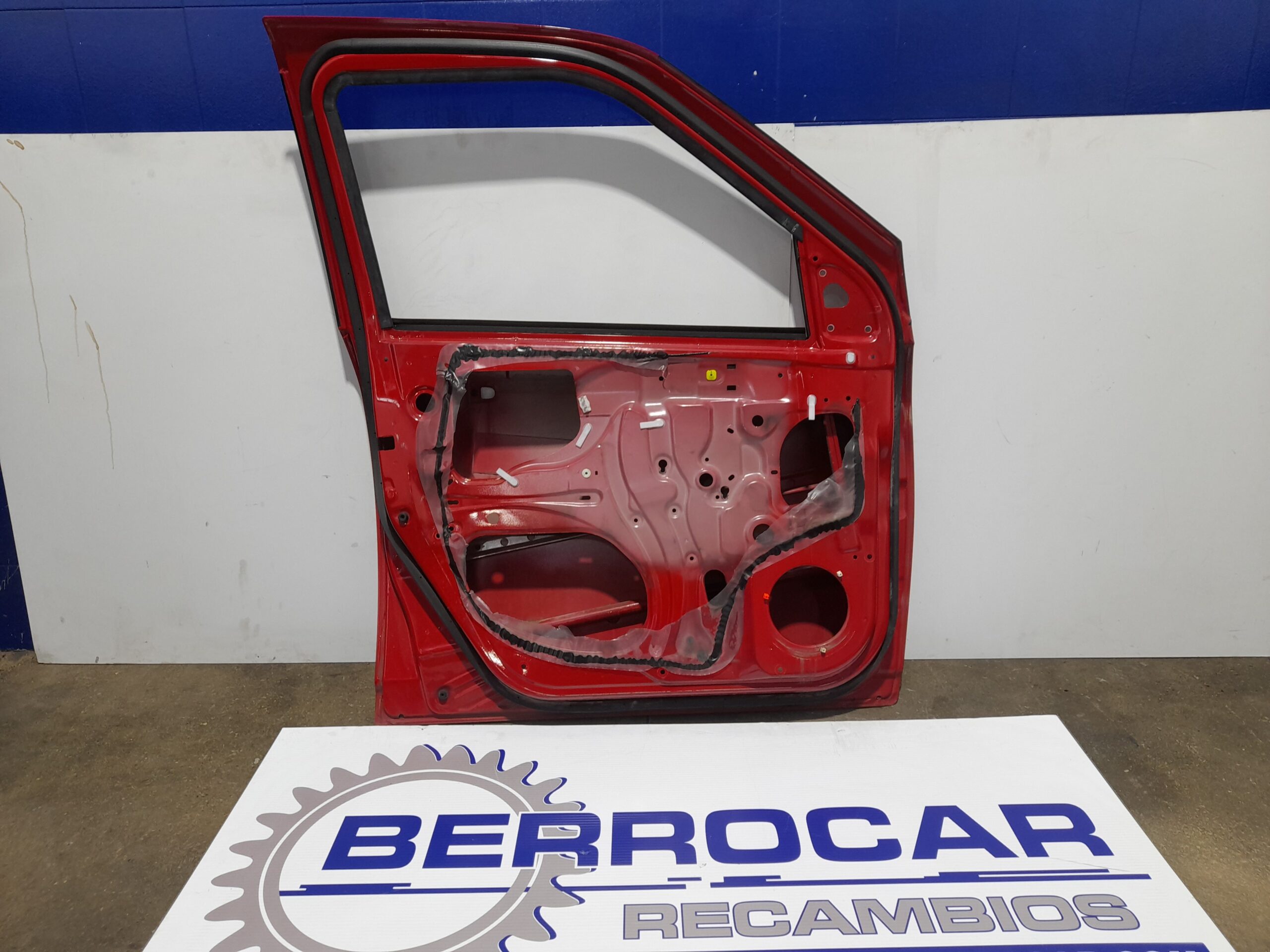 puerta_delantera_izquierda_6800262j00_suzuki_swift_berlina_mz_1_3_16v_cat