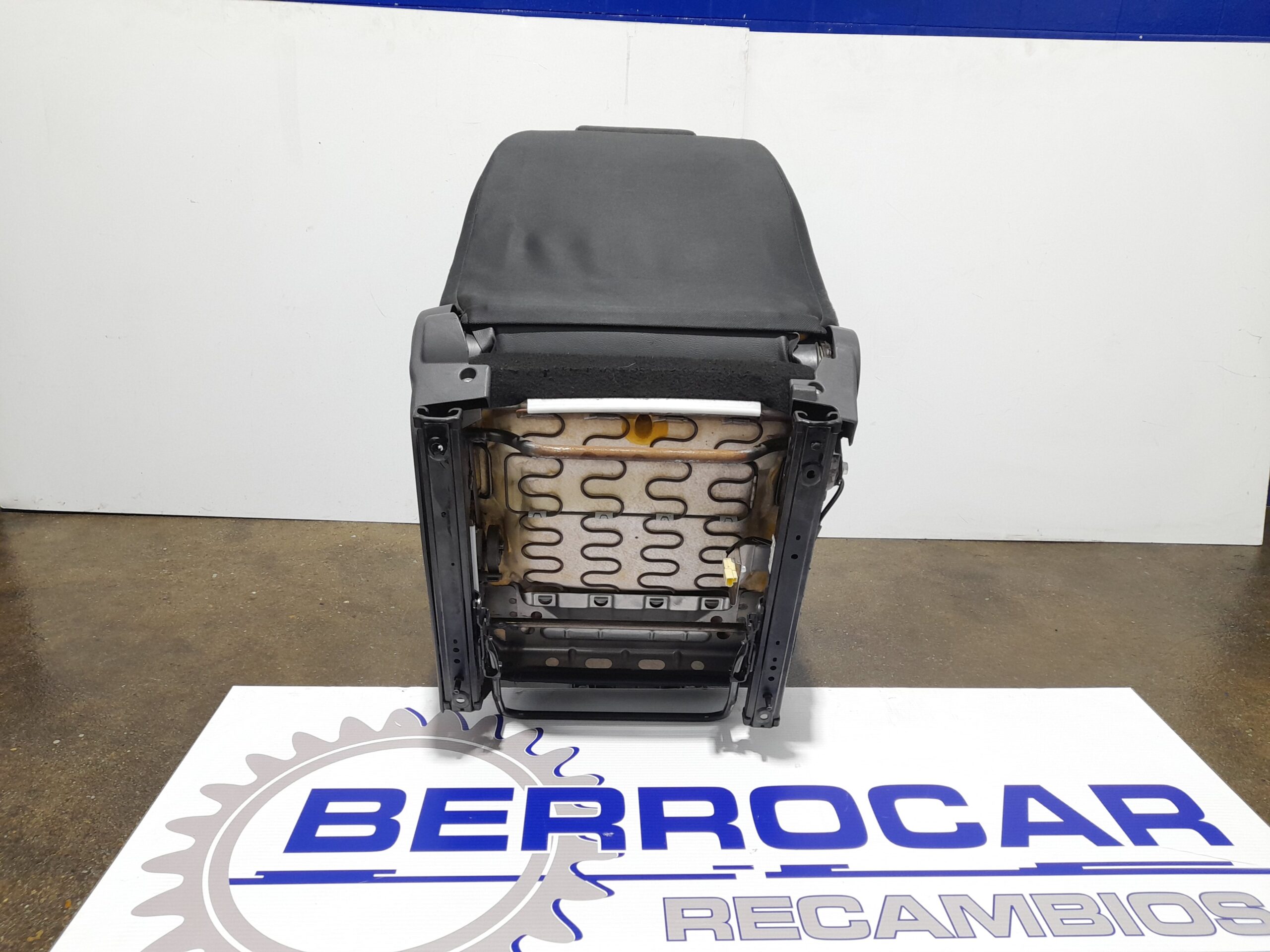 asiento_delantero_izquierdo_8580372k00_suzuki_swift_berlina_mz_1_3_16v_cat