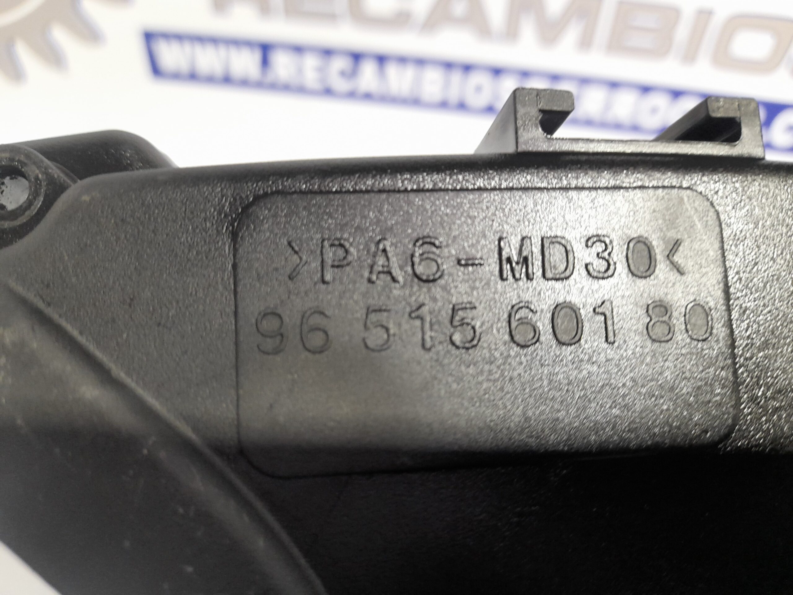 tapa_distribucion_9651560180_peugeot_partner_kombi_1_6_blue_hdi_fap