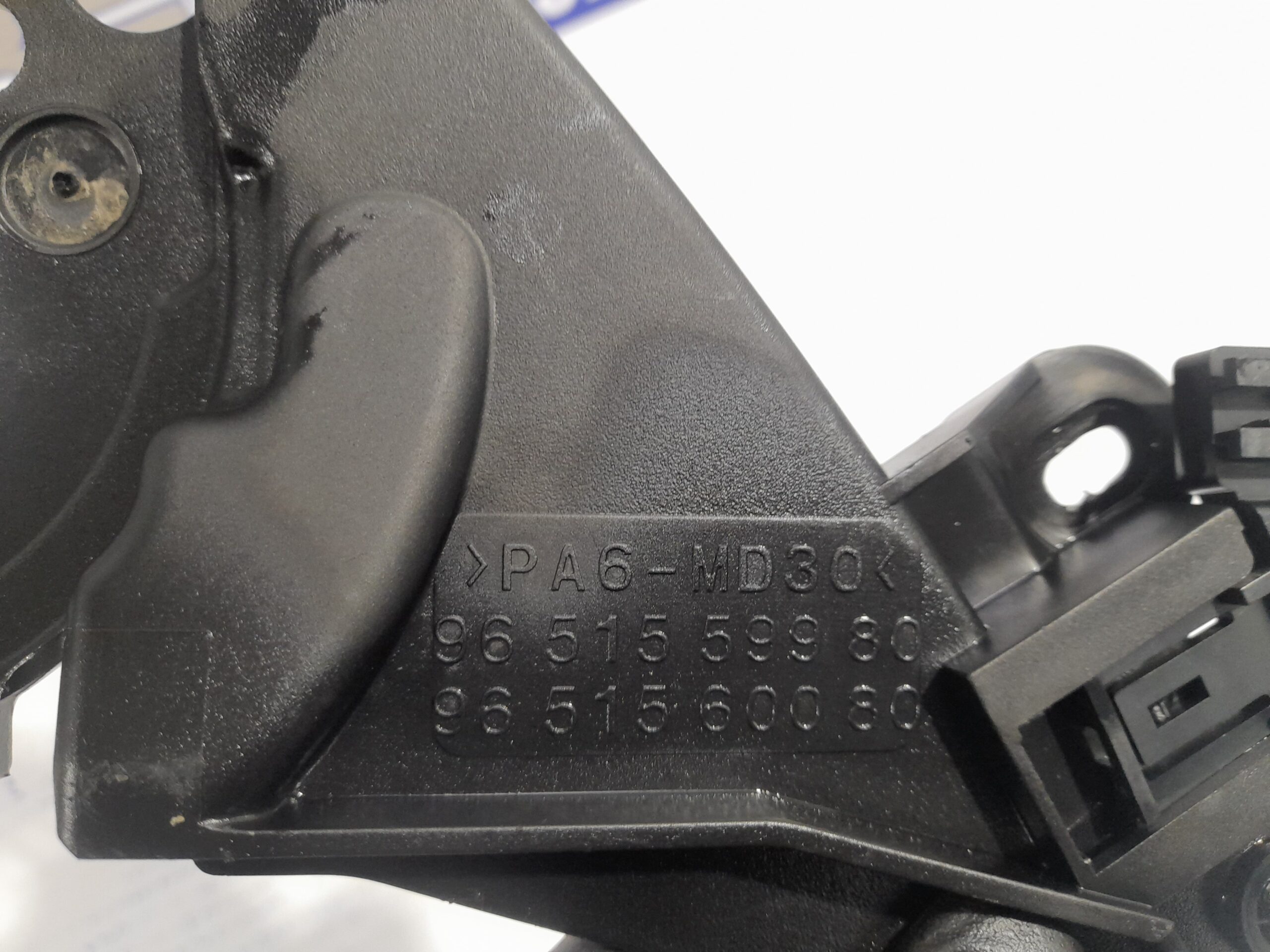 tapa_distribucion_9651559980_peugeot_partner_kombi_1_6_blue_hdi_fap