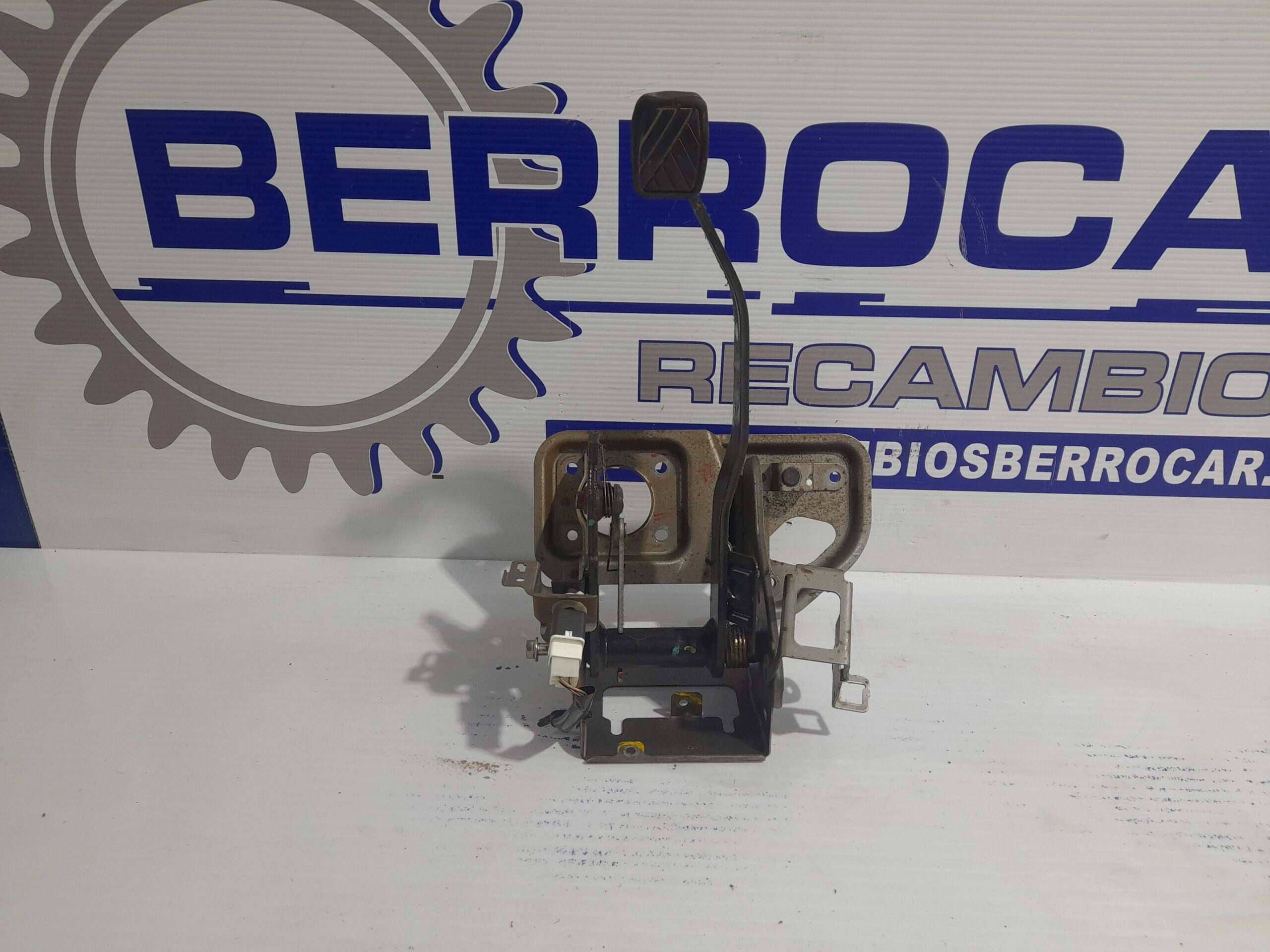 pedal_freno_4960062j52000_suzuki_swift_berlina_mz_1_3_16v_cat