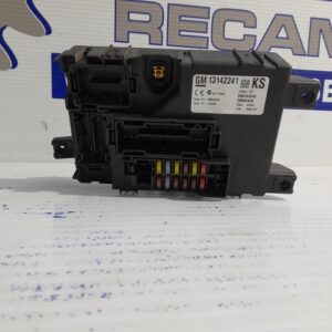 caja_reles_fusibles_13142241_opel_corsa_d_1_3_16v_cdti