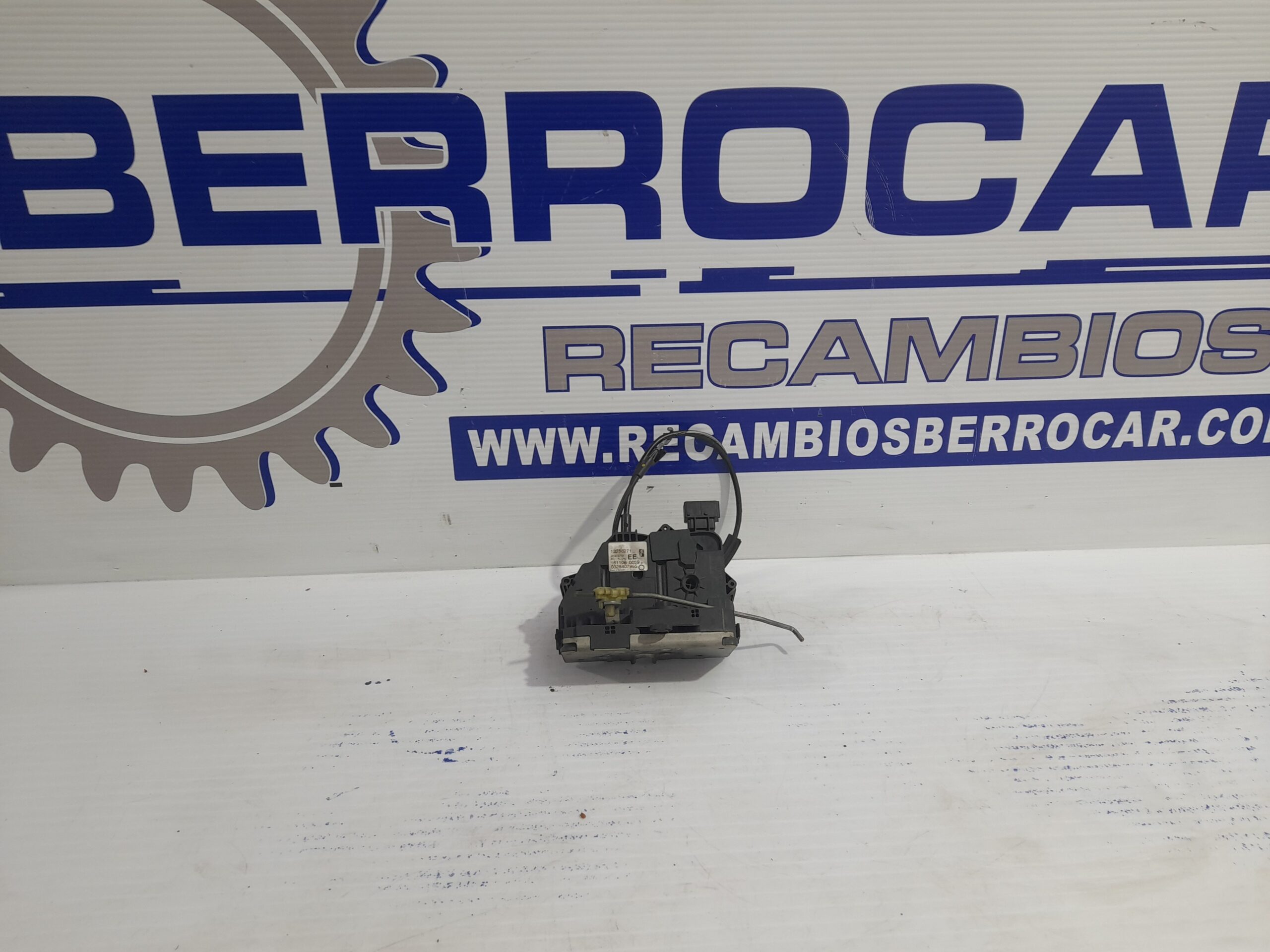 cerradura_puerta_delantera_izquierda_13258271_opel_corsa_d_1_3_16v_cdti