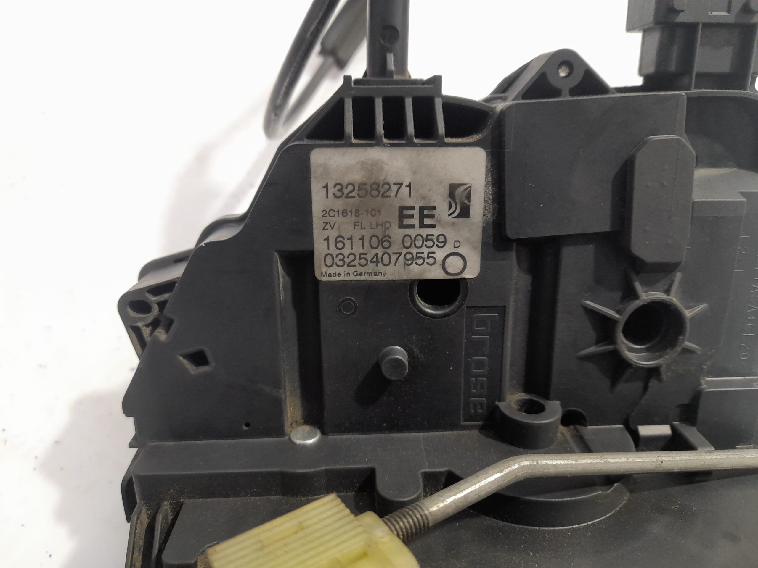 cerradura_puerta_delantera_izquierda_13258271_opel_corsa_d_1_3_16v_cdti