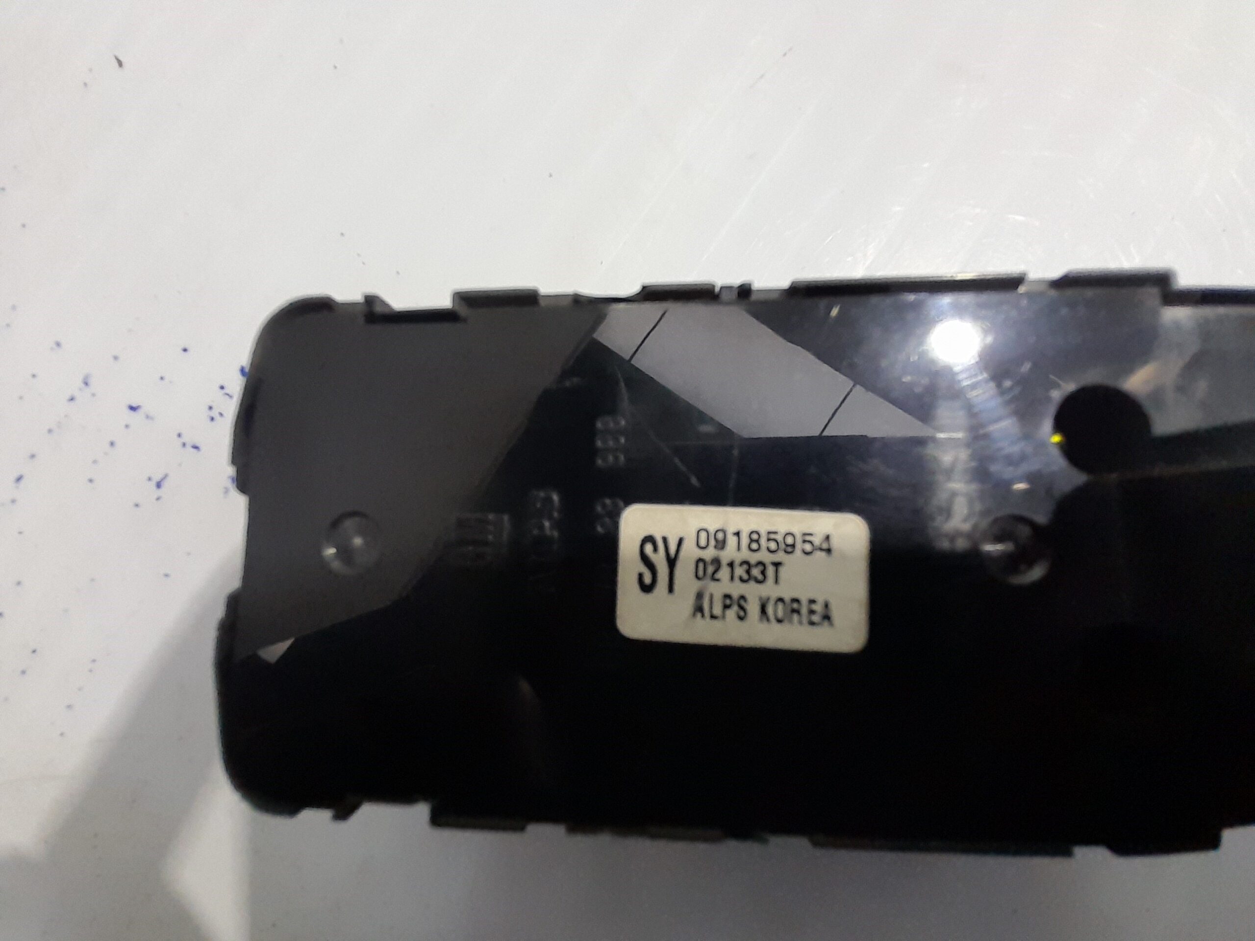 mando_elevalunas_delantero_izquierdo_09185954_opel_vectra_c_caravan_2_2_16v_dti_cat_y_22_dtr_l50