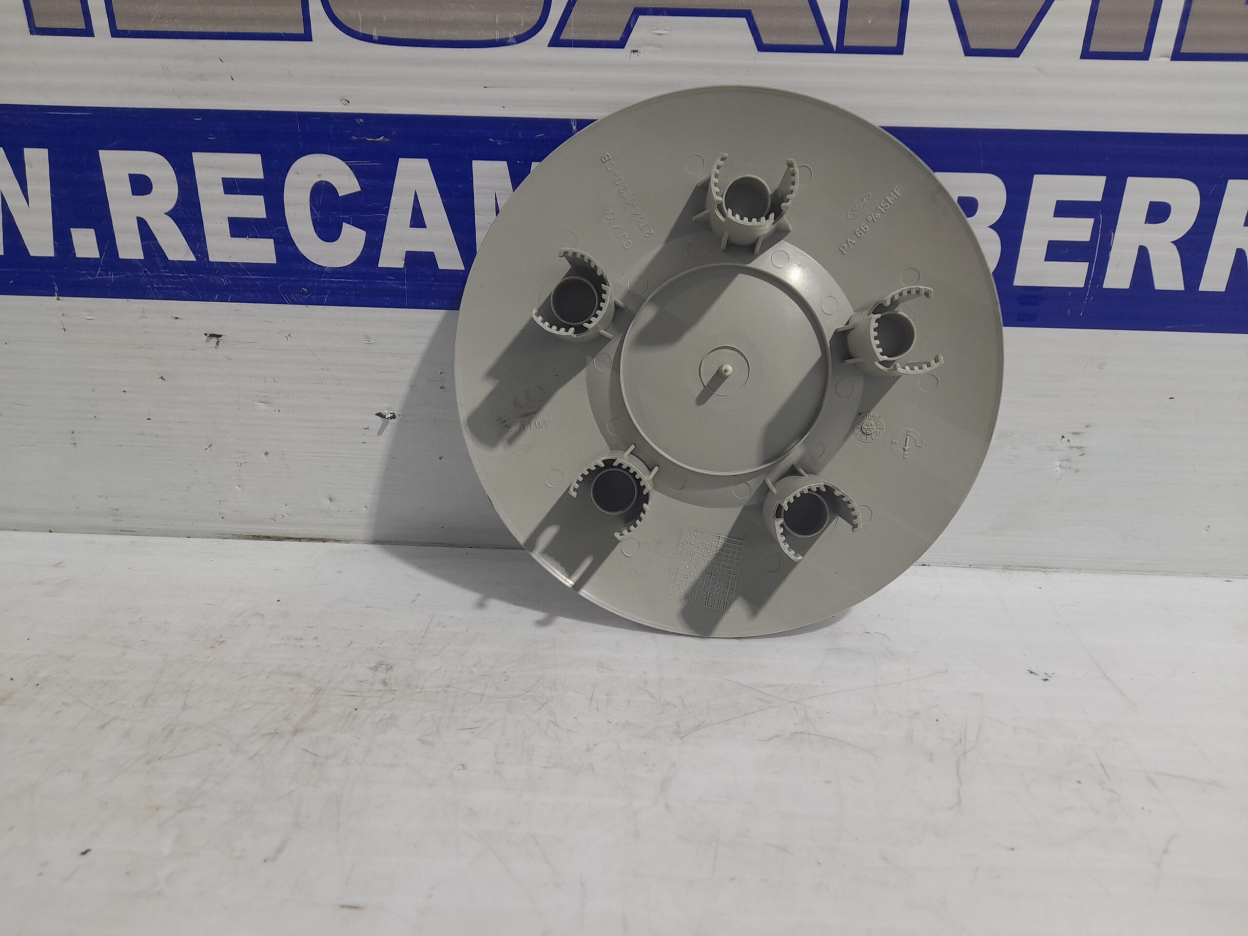 tapacubos_2t141130cb_ford_tourneo_connect_tc7_1_8_tdci_cat