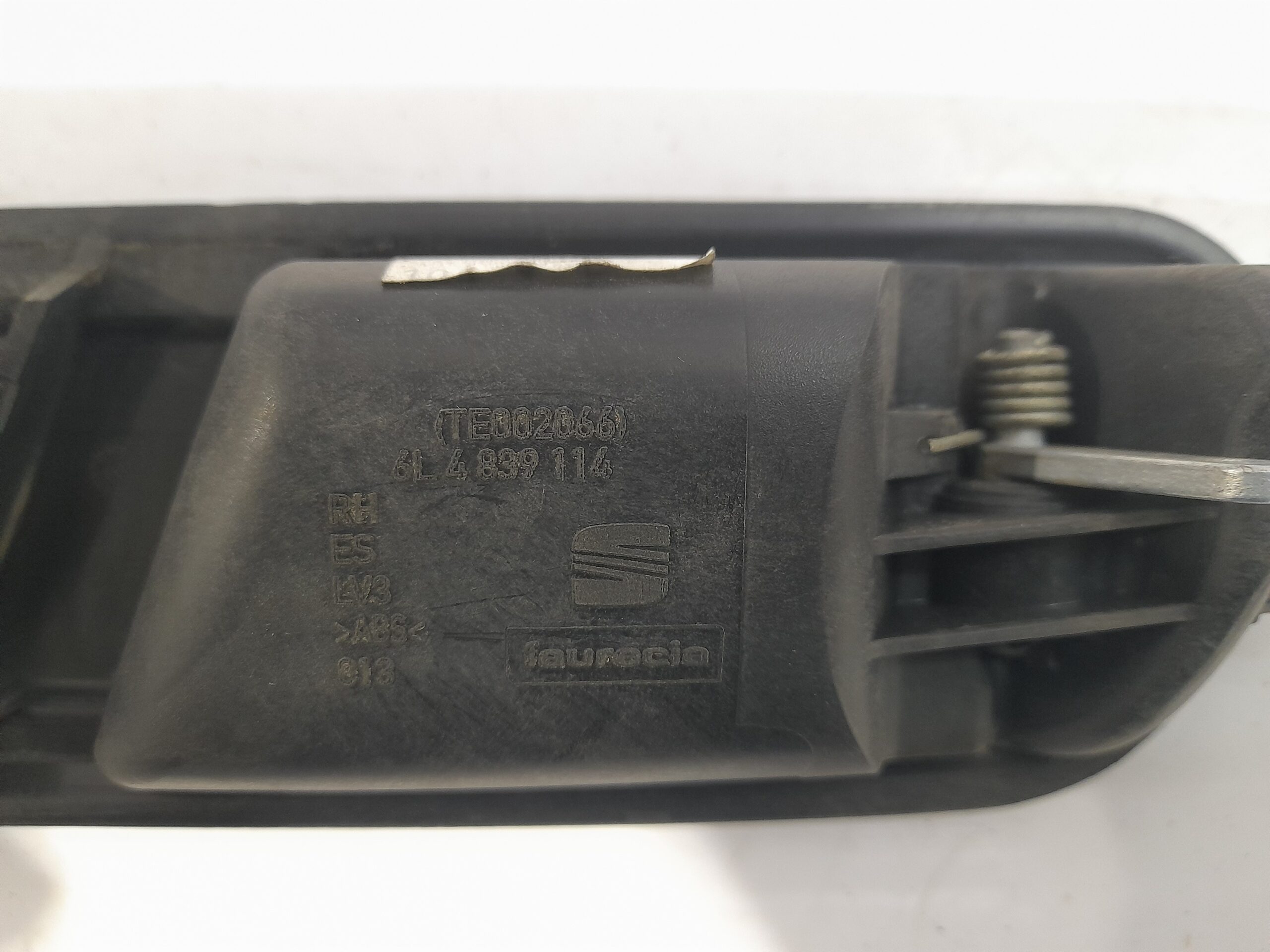 maneta_interior_trasera_derecha_6l4839114_seat_ibiza_6l1_1_9_sdi