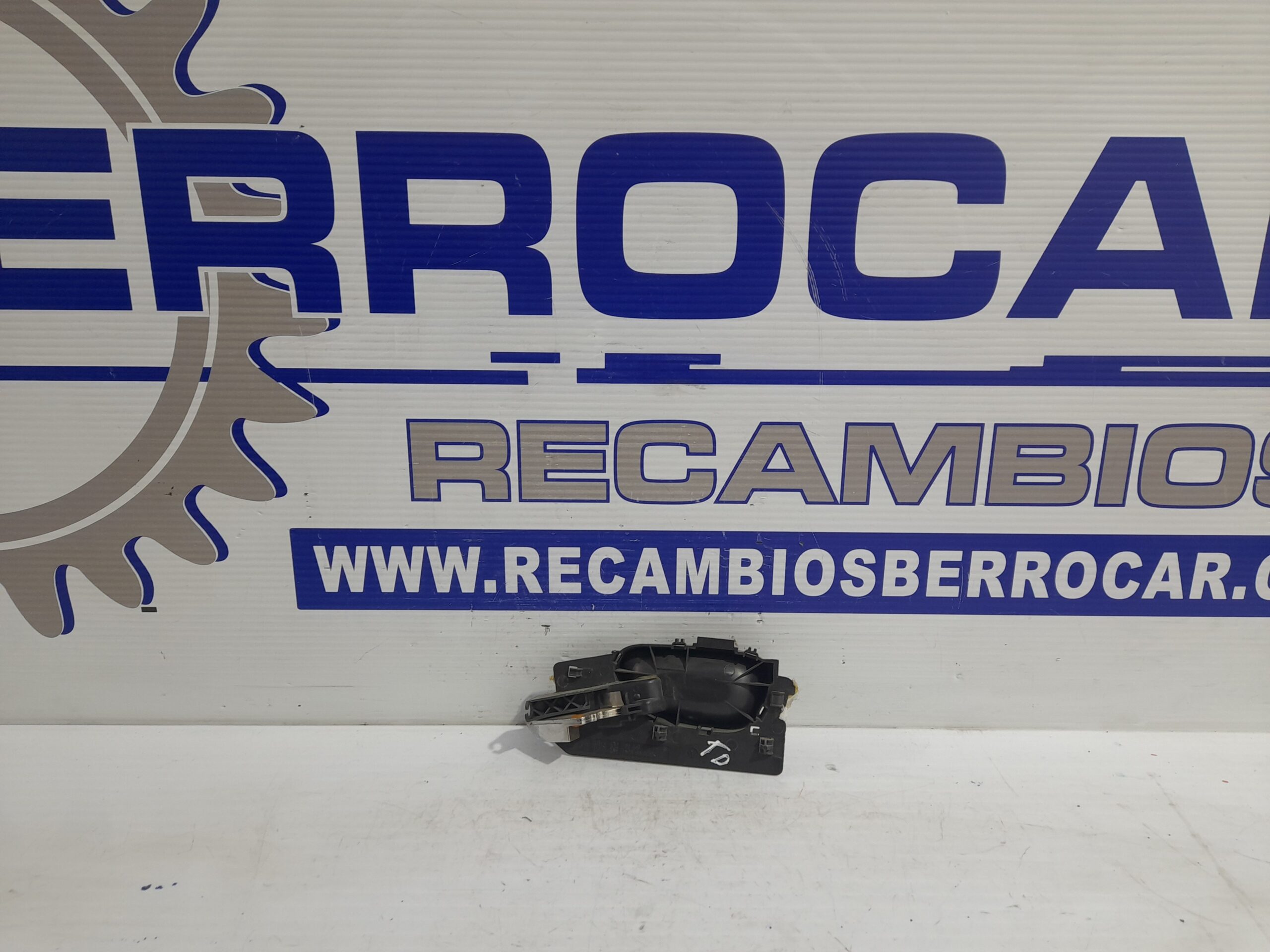 maneta_interior_trasera_derecha_9643604477_peugeot_307_s1_2_0_hdi_cat