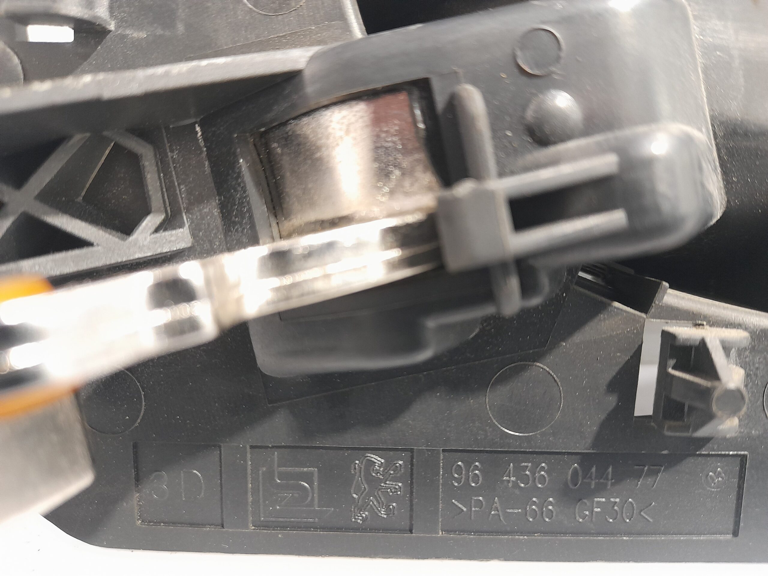 maneta_interior_trasera_derecha_9643604477_peugeot_307_s1_2_0_hdi_cat