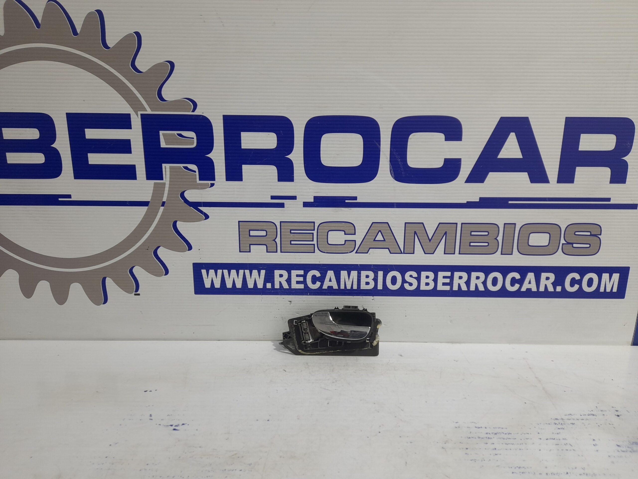 maneta_interior_trasera_izquierda_9643604577_peugeot_307_s1_2_0_hdi_cat