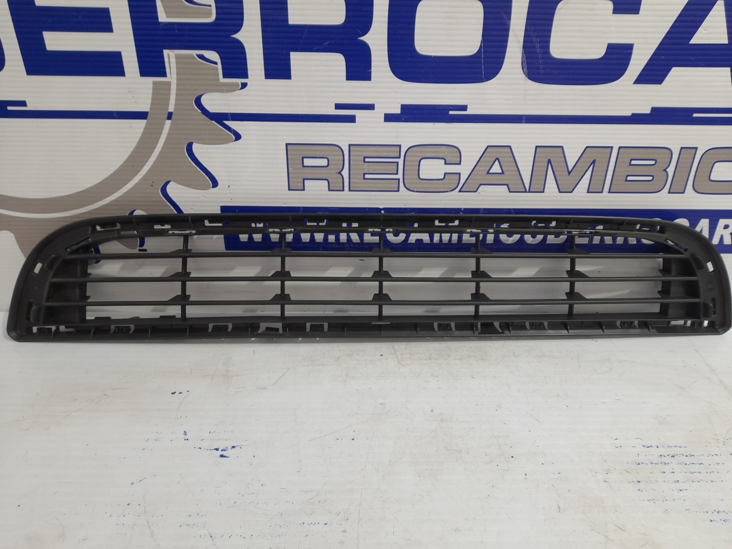 rejilla_delantera_9677603677_citr_n_berlingo_furgon_1_6_blue_hdi_fap