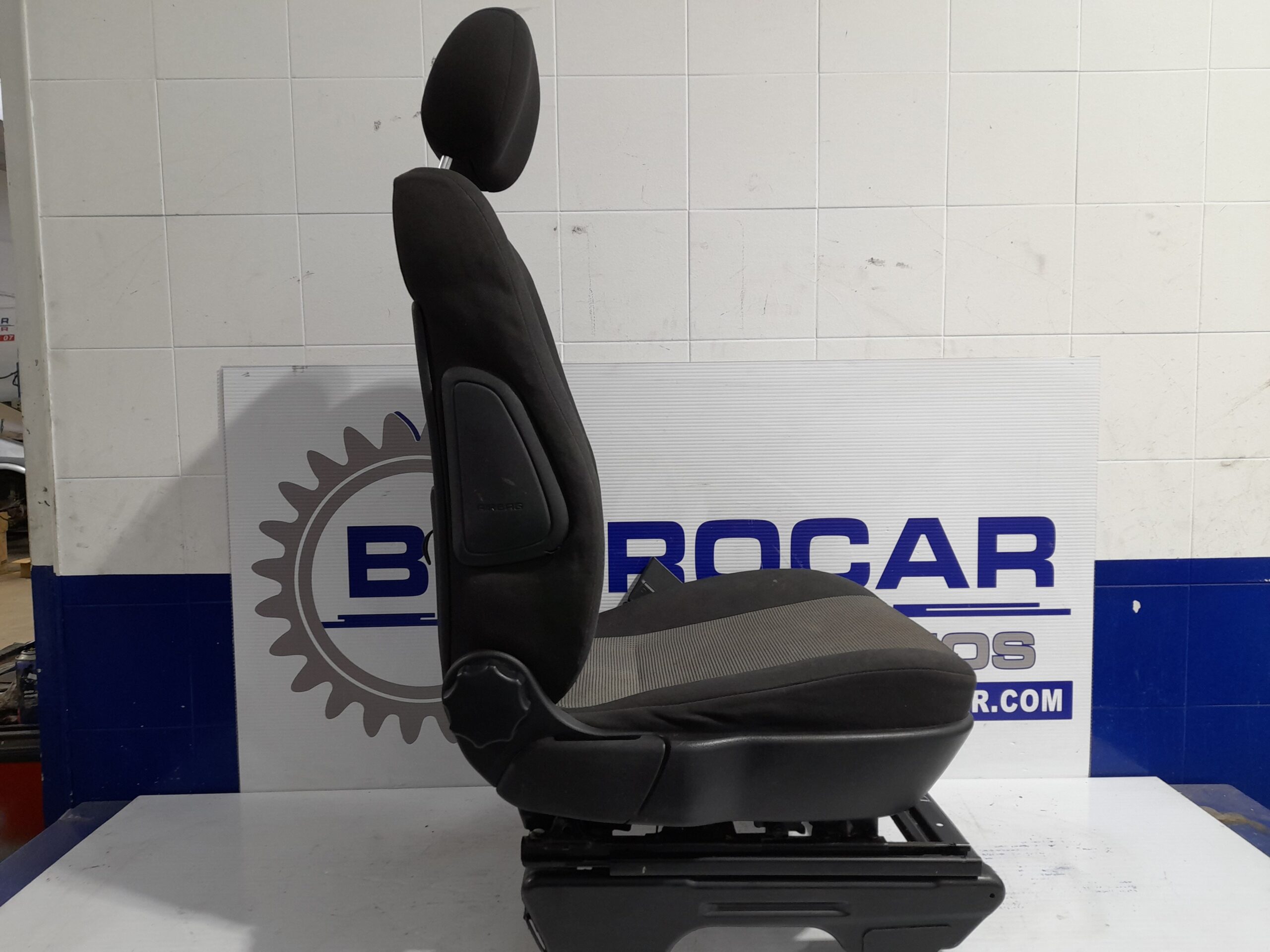 asiento_delantero_derecho_93188620_opel_zafira_a_elegance