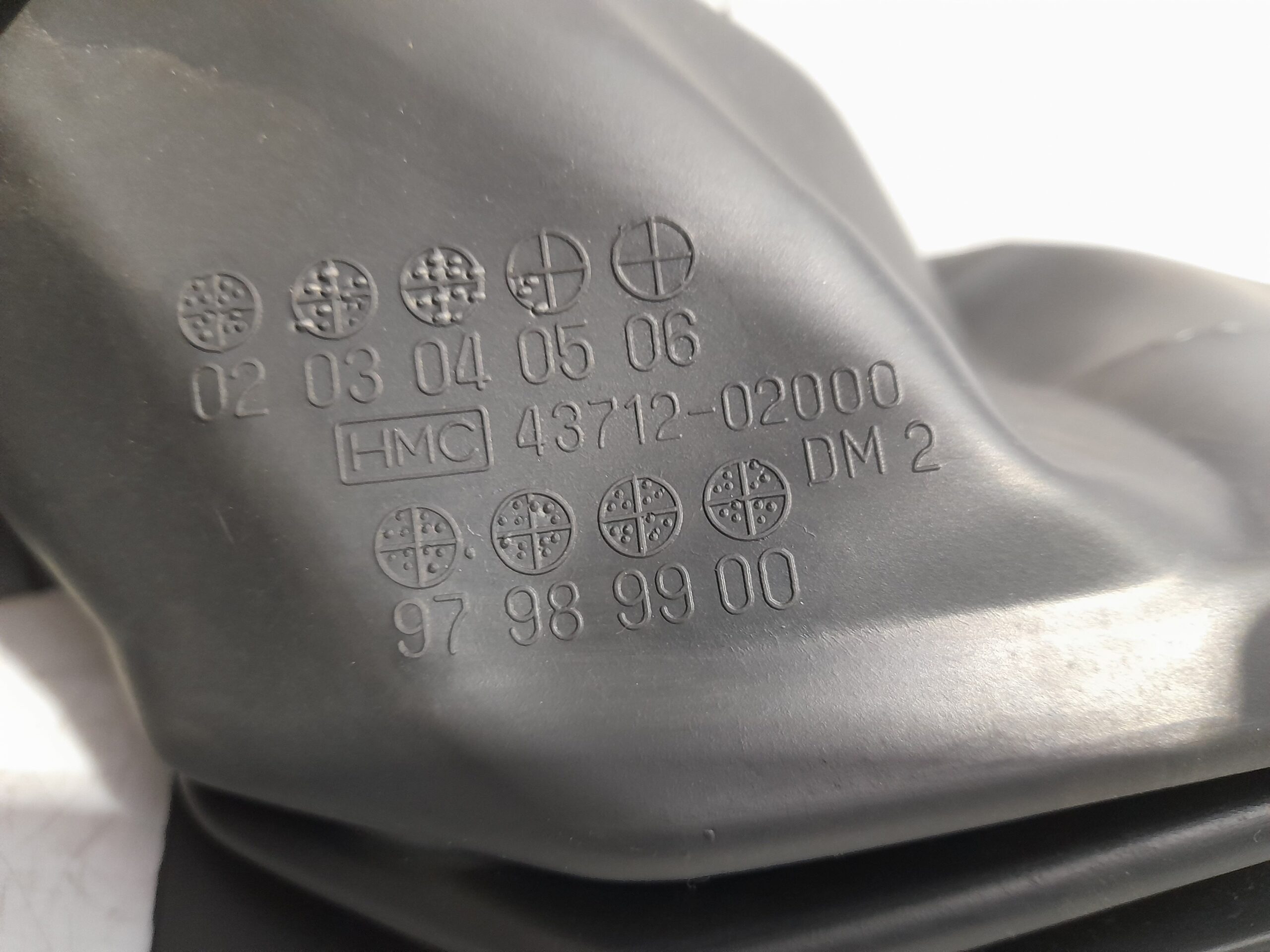 cubierta_palanca_de_cambios_4371202000_hyundai_atos_em