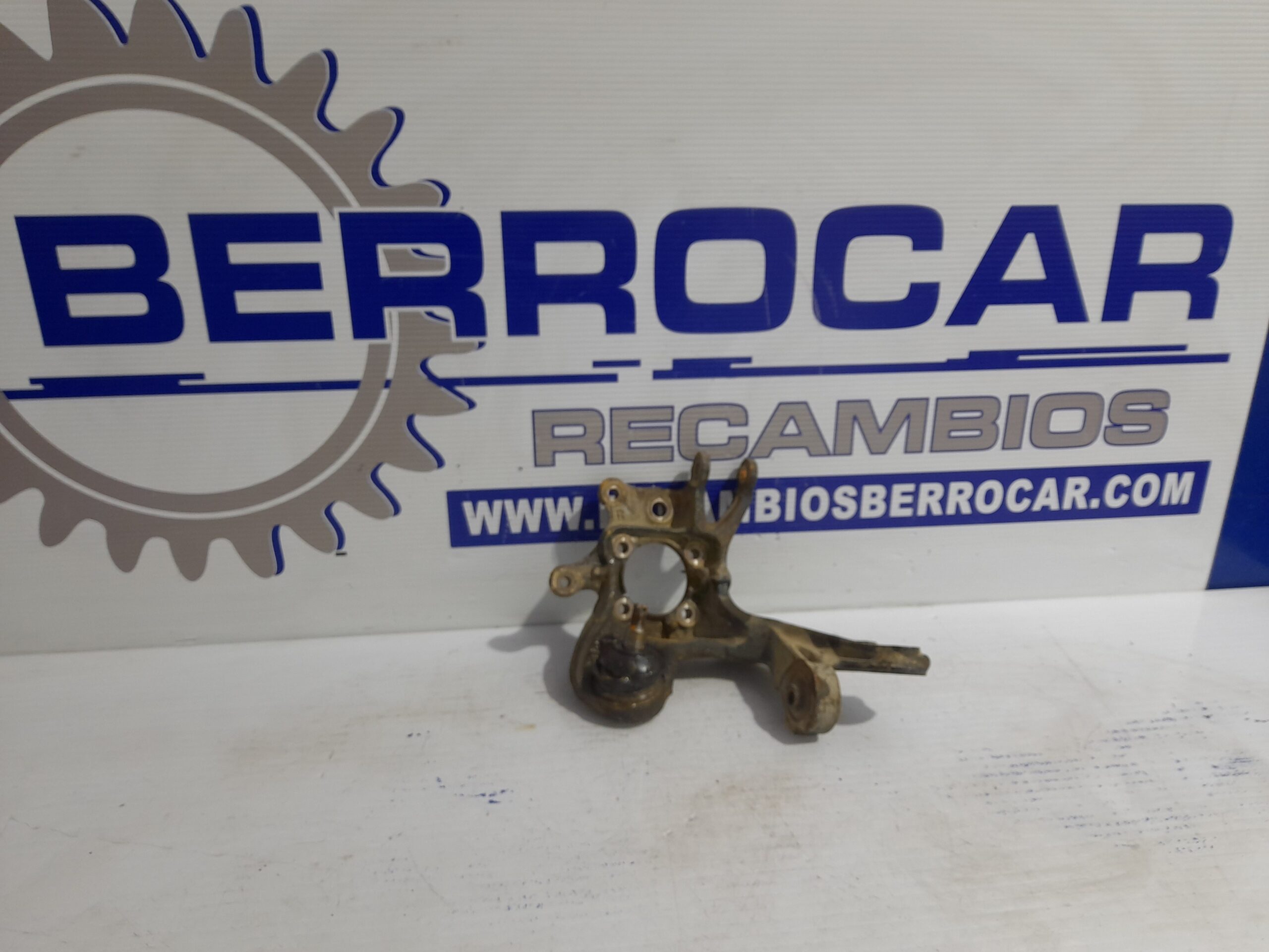 mangueta_trasera_derecha_4231305110a_toyota_avensis_berlina_t25