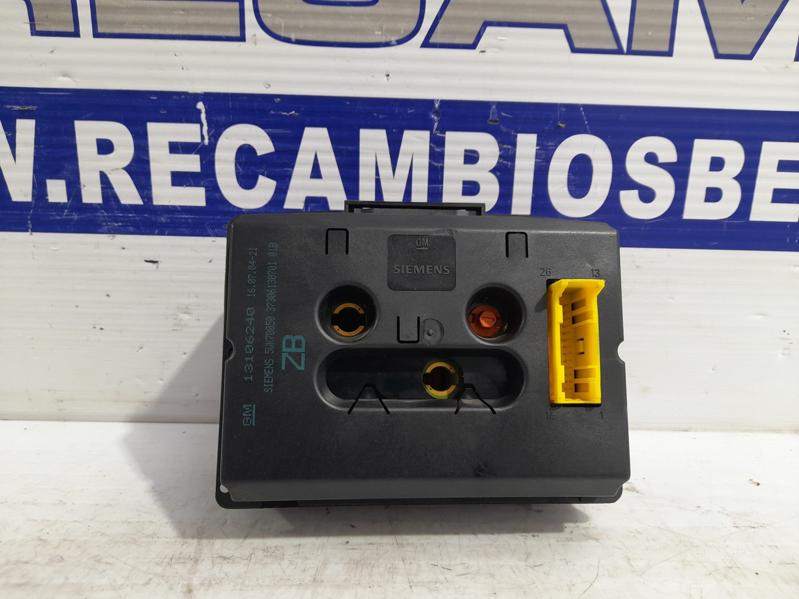 pantalla_multifuncion_13106240_opel_zafira_a_elegance