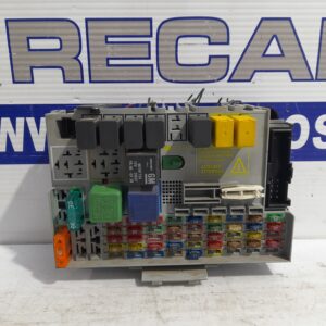 caja_reles_fusibles_24412497_opel_zafira_a_elegance