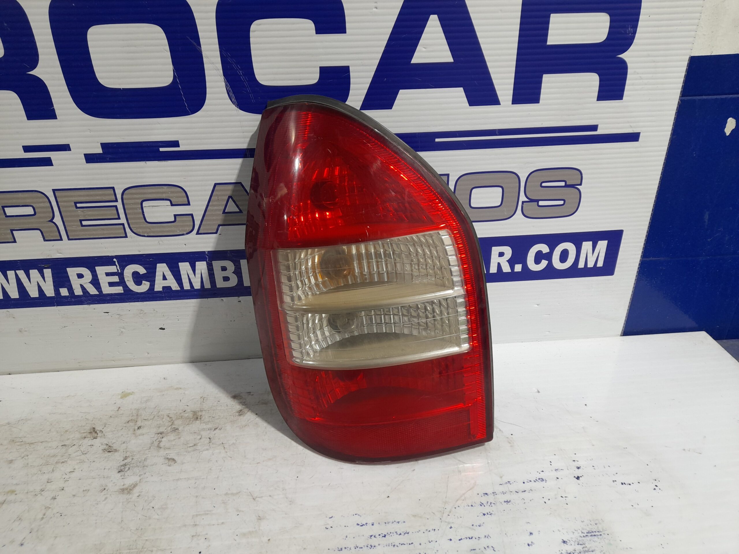 piloto_trasero_izquierdo_62280_opel_zafira_a_elegance