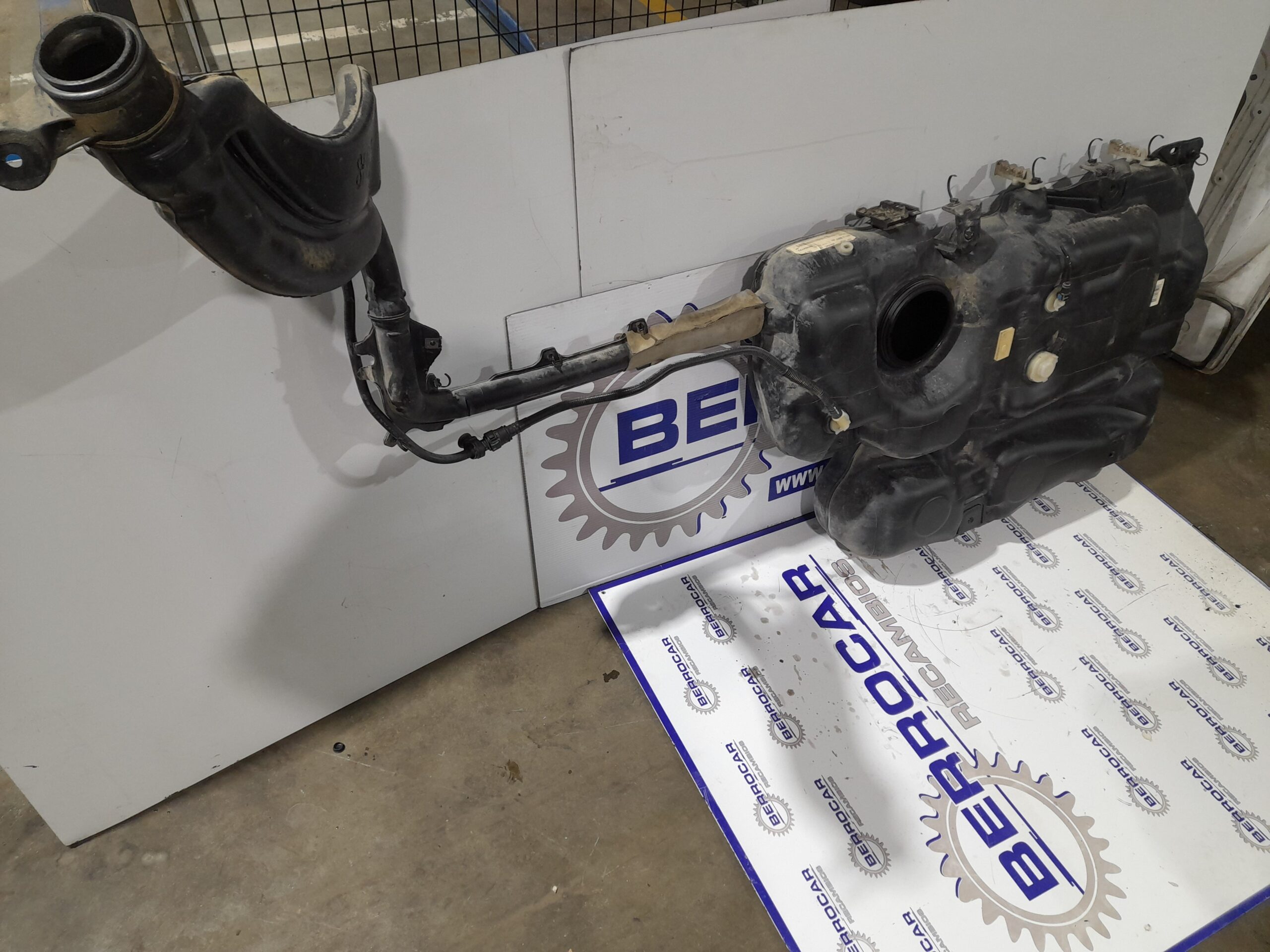 deposito_combustible_9811260780_peugeot_expert_furgon_1_6_blue_hdi_fap