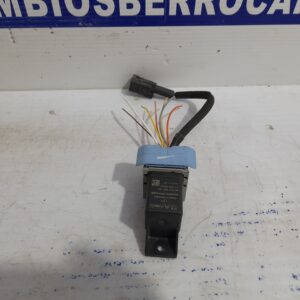 caja_precalentamiento_9803299780_peugeot_expert_furgon_1_6_blue_hdi_fap