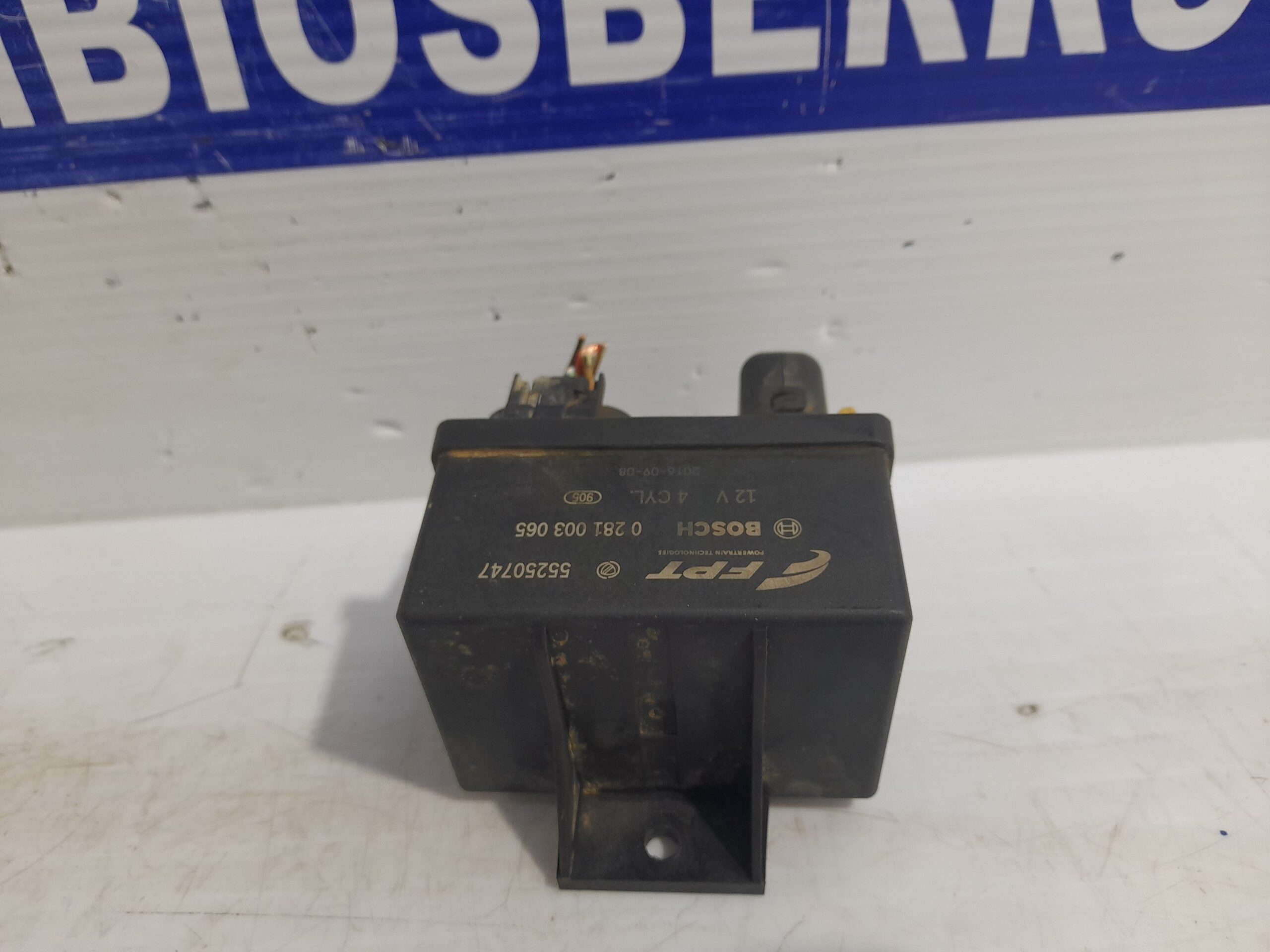 caja_precalentamiento_0281003065_fiat_doblo_ii_cargo_263_1_3_16v_m_jet_cat