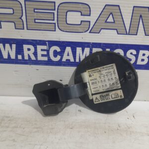 tapa_exterior_combustible_94714666_opel_astra_h_ber_1_7_16v_cdti