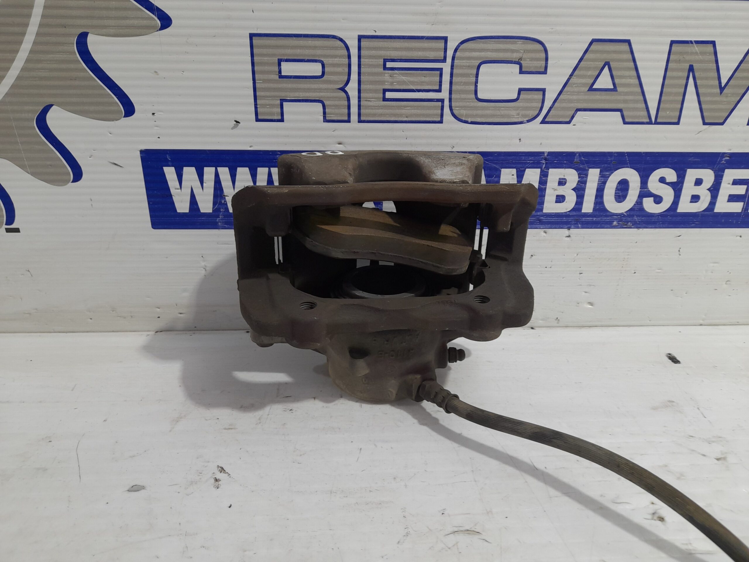 pinza_de_freno_delantera_derecha_295x28_mercedes_benz_clase_e_w212_lim_2_1_cdi_cat