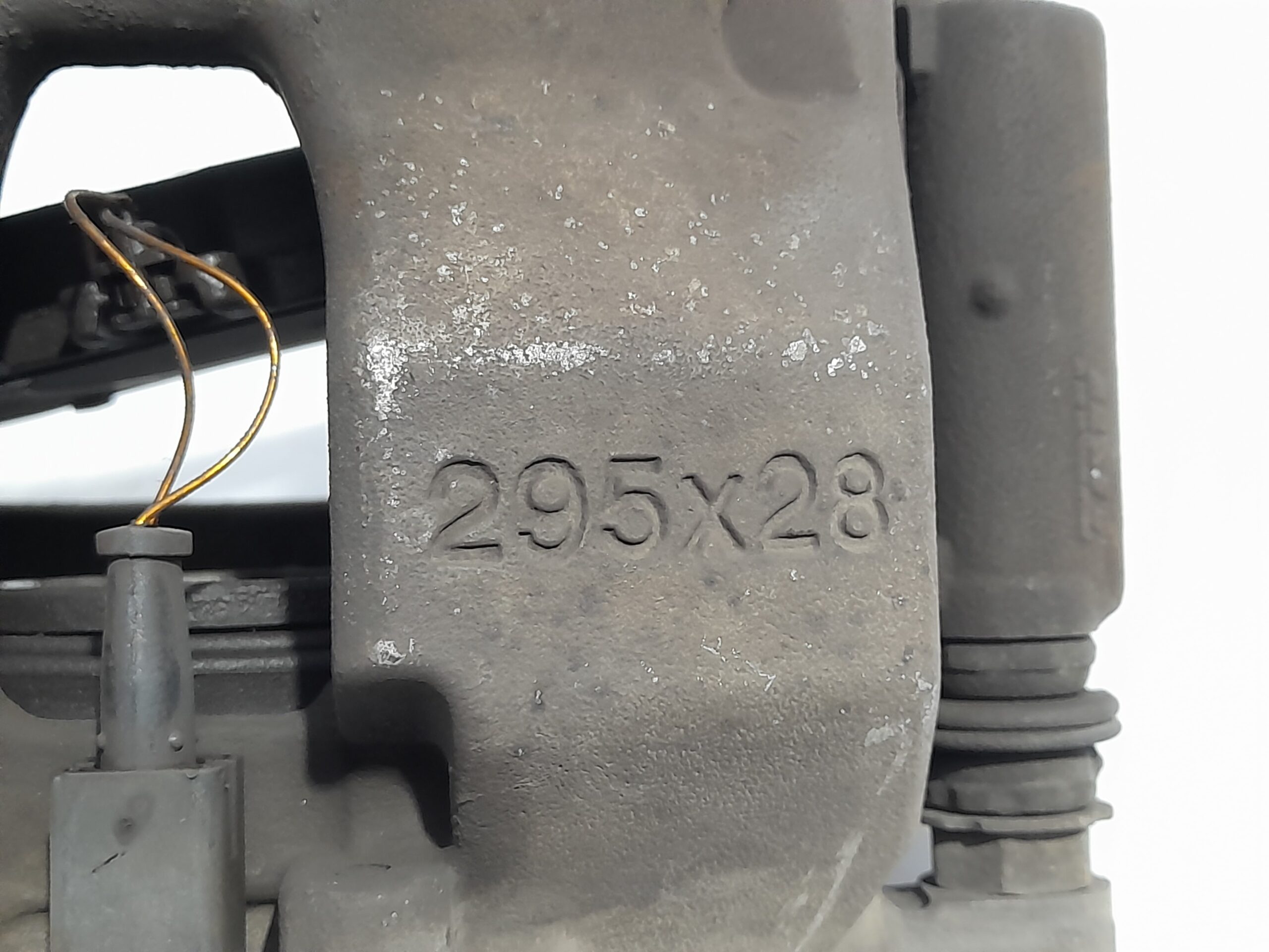 pinza_de_freno_delantera_derecha_295x28_mercedes_benz_clase_e_w212_lim_2_1_cdi_cat