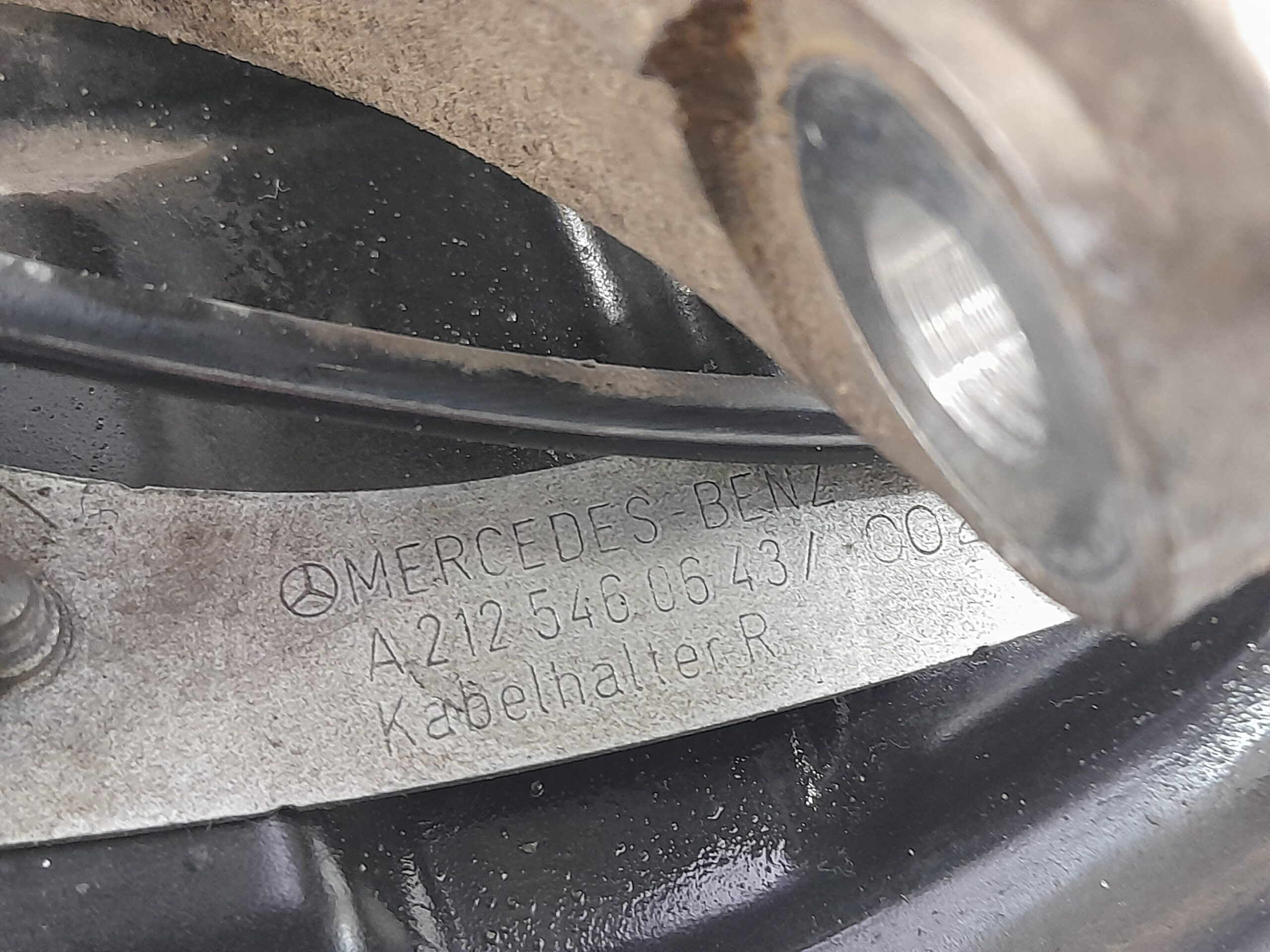 mangueta_trasera_derecha_a2125460643_mercedes_benz_clase_e_w212_lim_2_1_cdi_cat