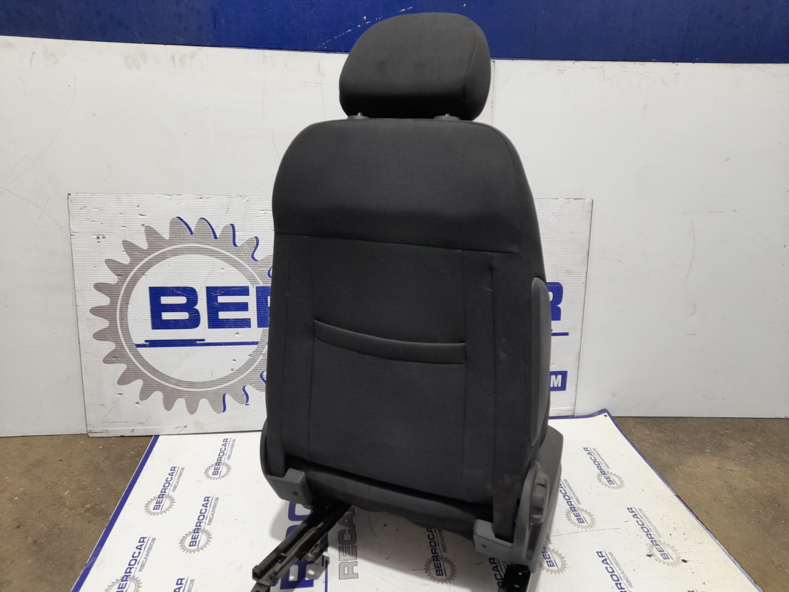 asientos_trasero_derecho_7101742101_toyota_rav_4_2_2_d_4d_cat