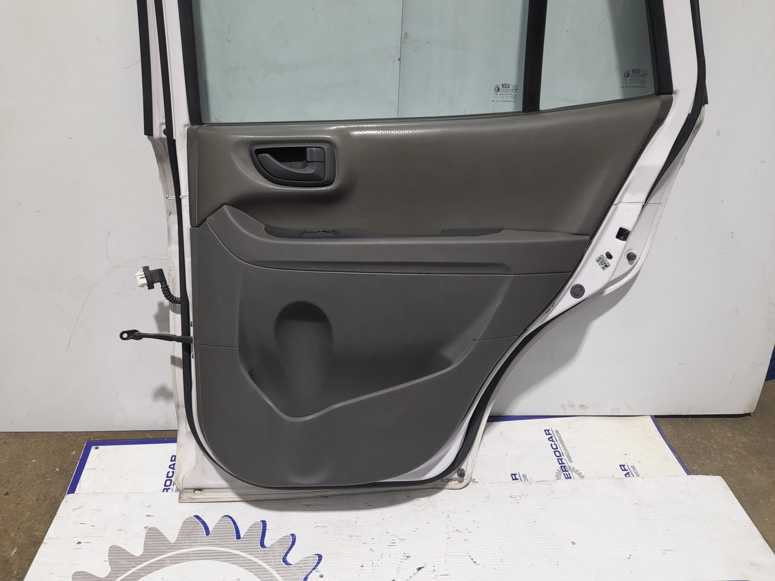 puerta_trasera_derecha_7700426110_hyundai_santa_fe_sm_2_0_crdi_cat