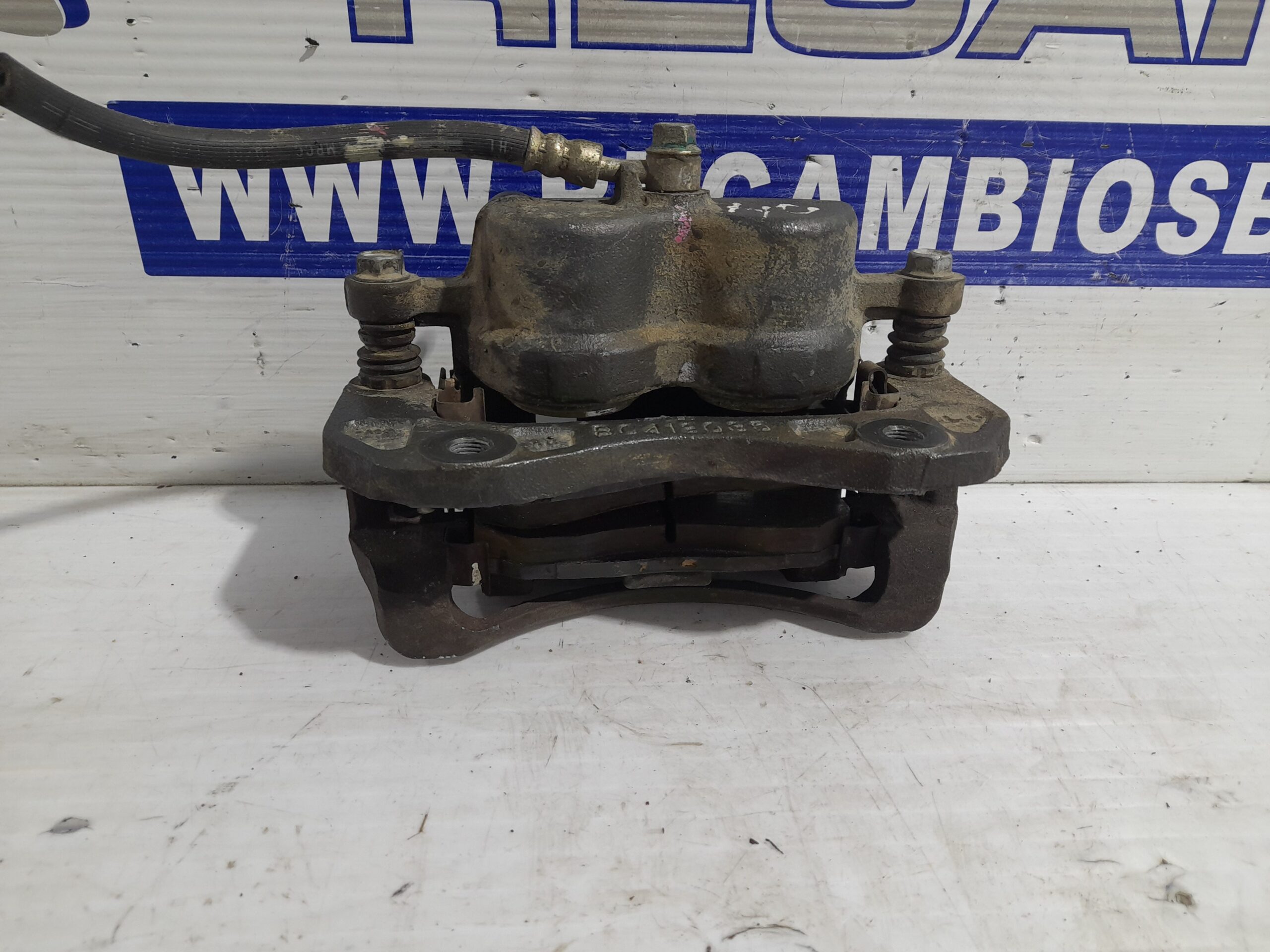 pinza_de_freno_delantera_izquierda_bc412035_hyundai_santa_fe_sm_2_0_crdi_cat