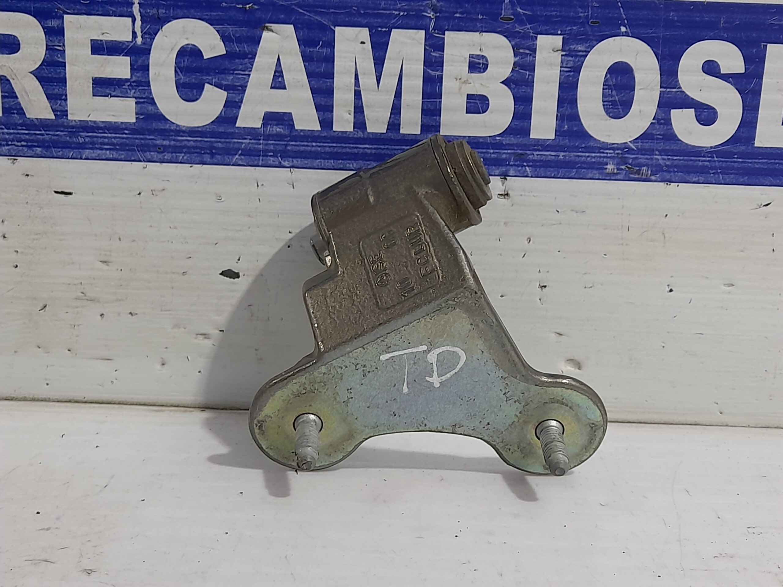 bisagras_a2047301337_mercedes_benz_clase_e_w212_lim_2_1_cdi_cat