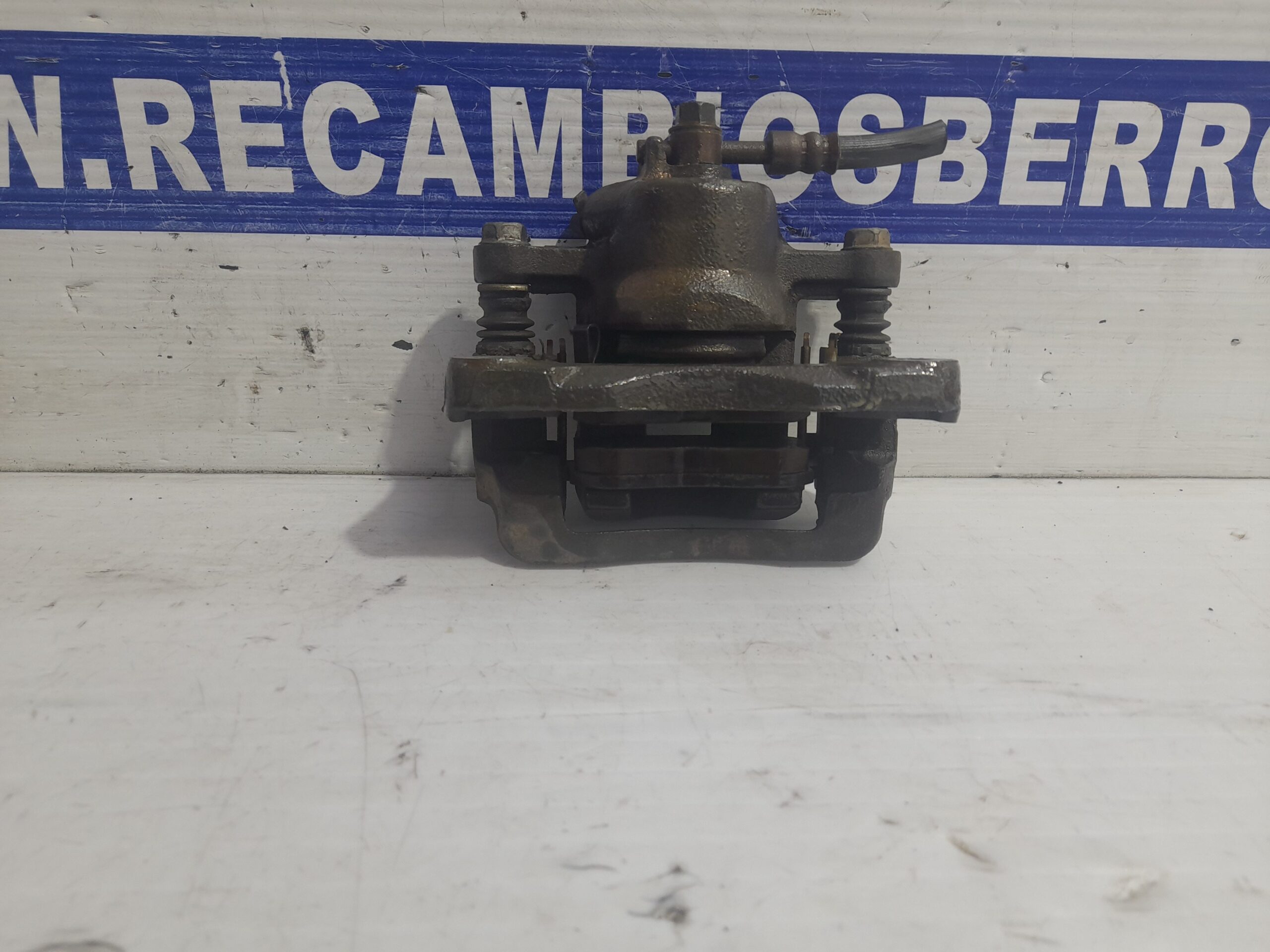 pinza_de_freno_trasera_izquierda_bc141046_hyundai_santa_fe_sm_2_0_crdi_cat