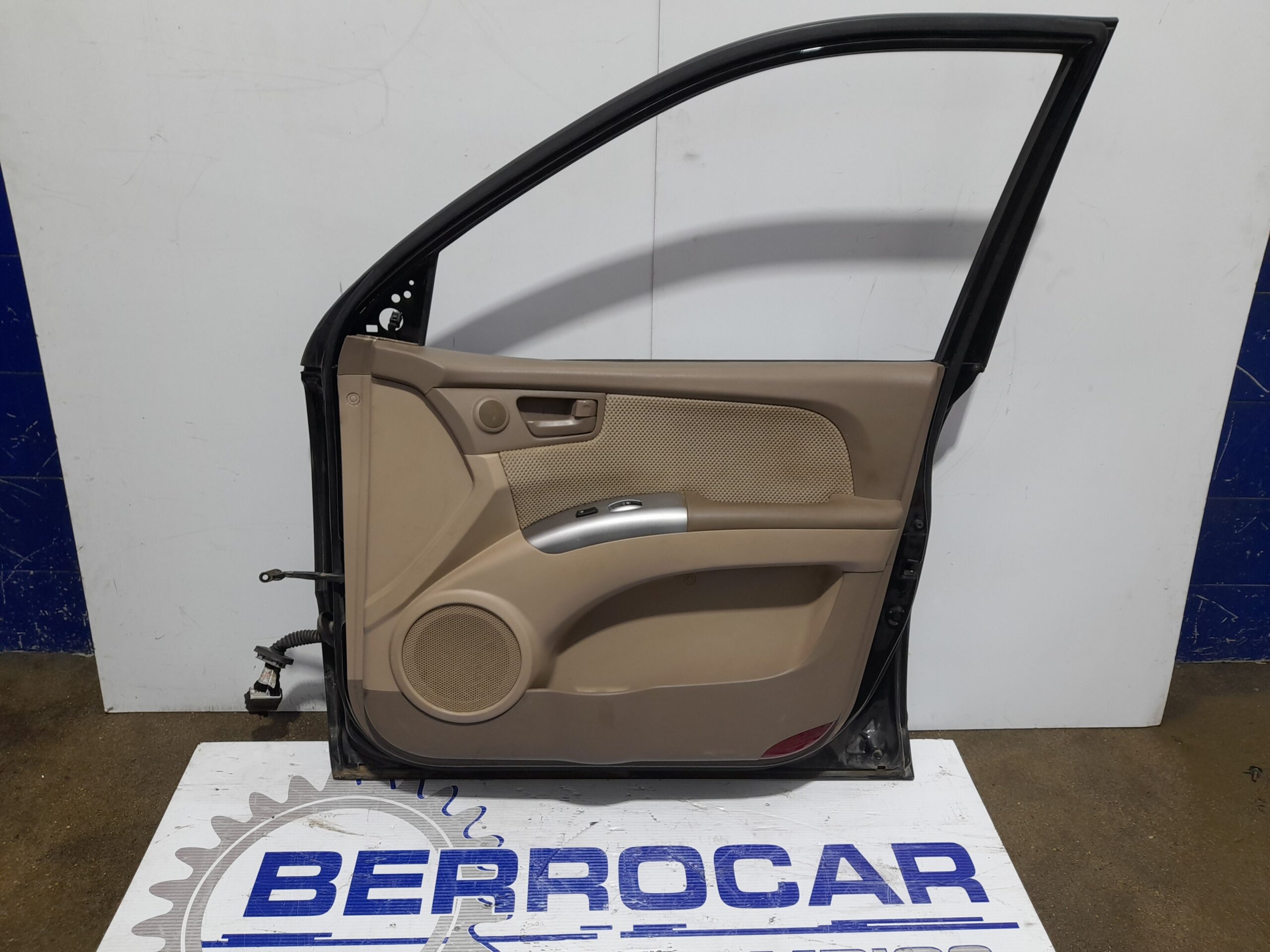 puerta_delantera_derecha_760041f050_kia_sportage_2_0_turbodiesel_cat