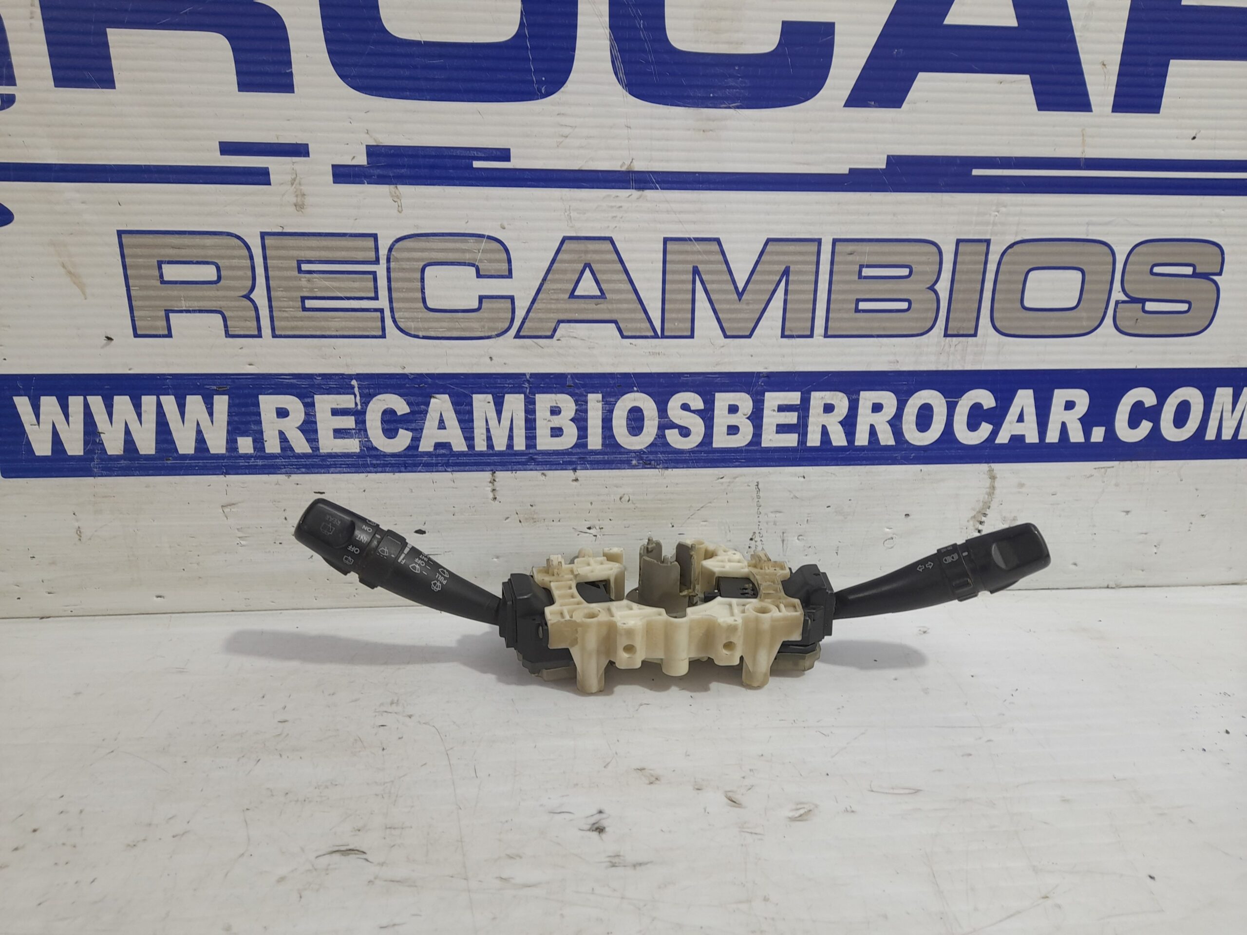 mando_multifuncion_202003393_kia_sportage_2_0_turbodiesel_cat