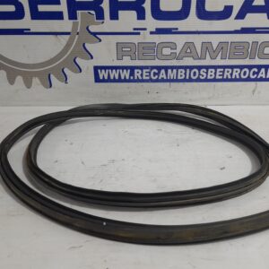 goma_contorno_83130f1000_kia_sportage_2_0_turbodiesel_cat