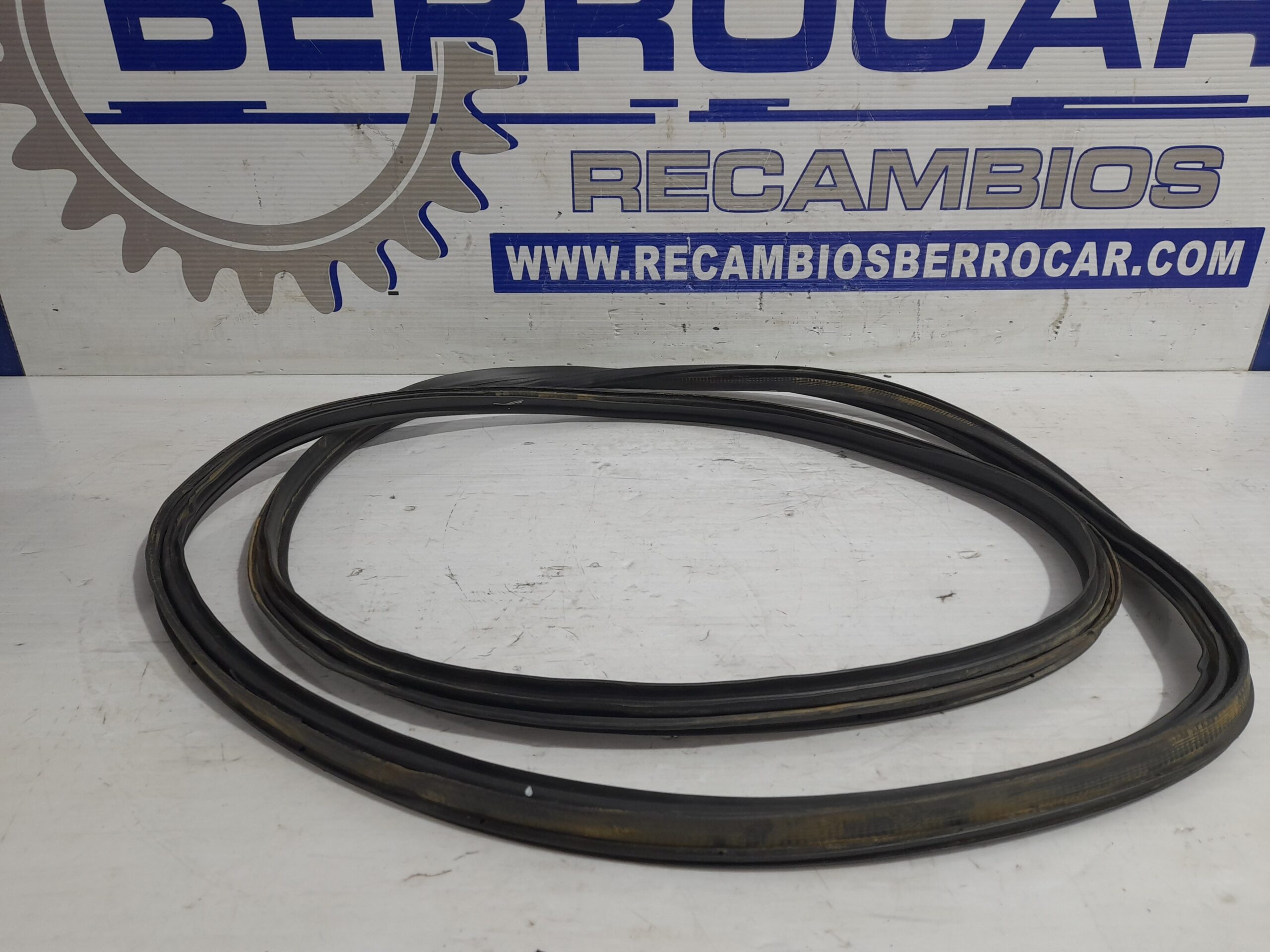 goma_contorno_83130f1000_kia_sportage_2_0_turbodiesel_cat