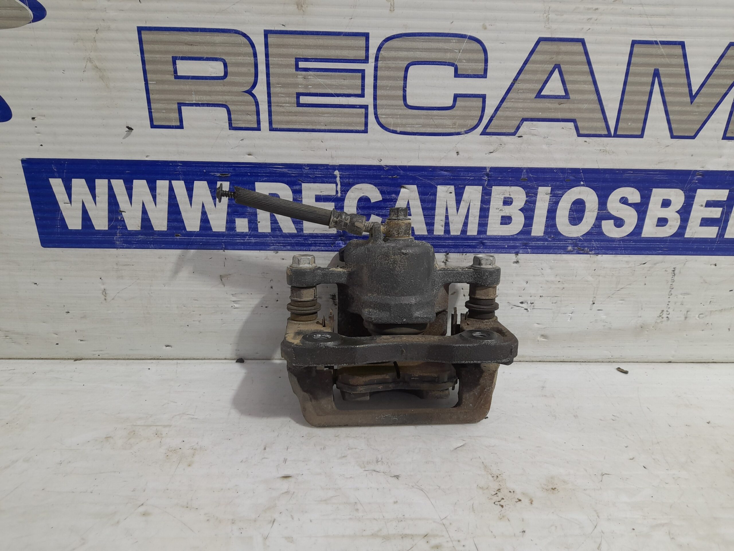 pinza_de_freno_trasera_izquierda_bc140099_kia_sportage_2_0_turbodiesel_cat