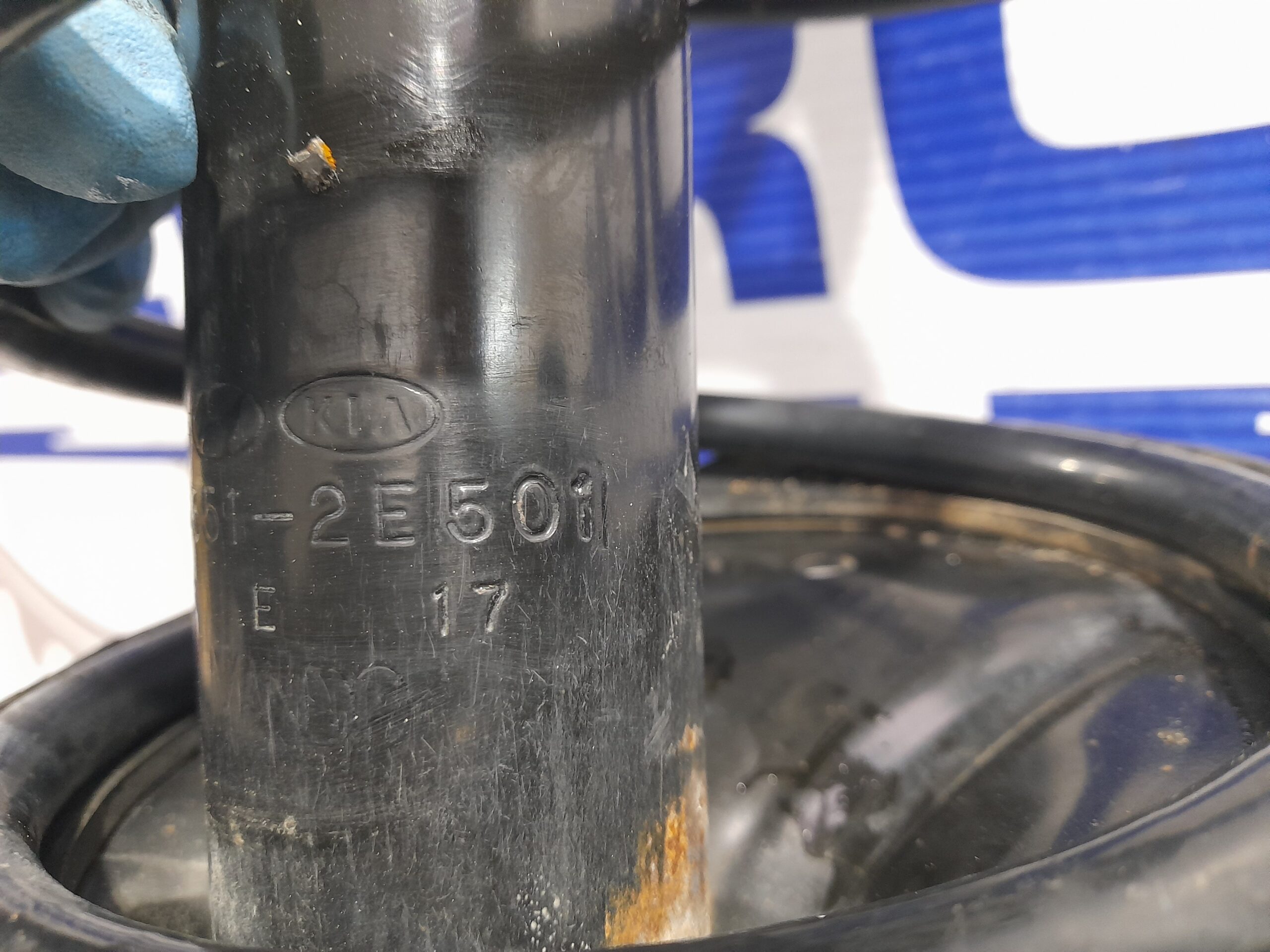 amortiguador_trasero_izquierdo_553512e501_kia_sportage_2_0_turbodiesel_cat