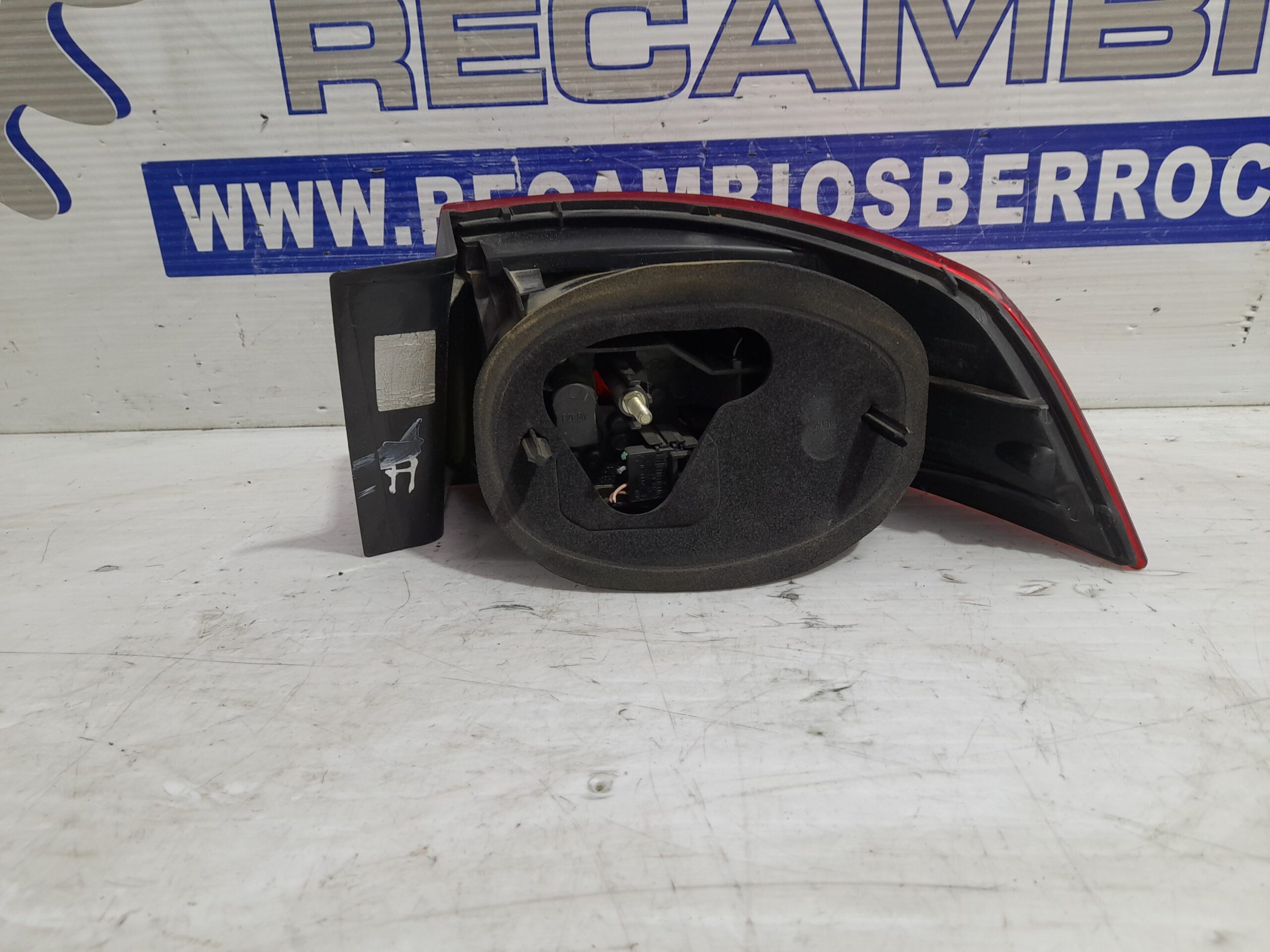 piloto_trasero_izquierdo_8200262667_renault_laguna_ii_bg0_1_9_dci_diesel_fap