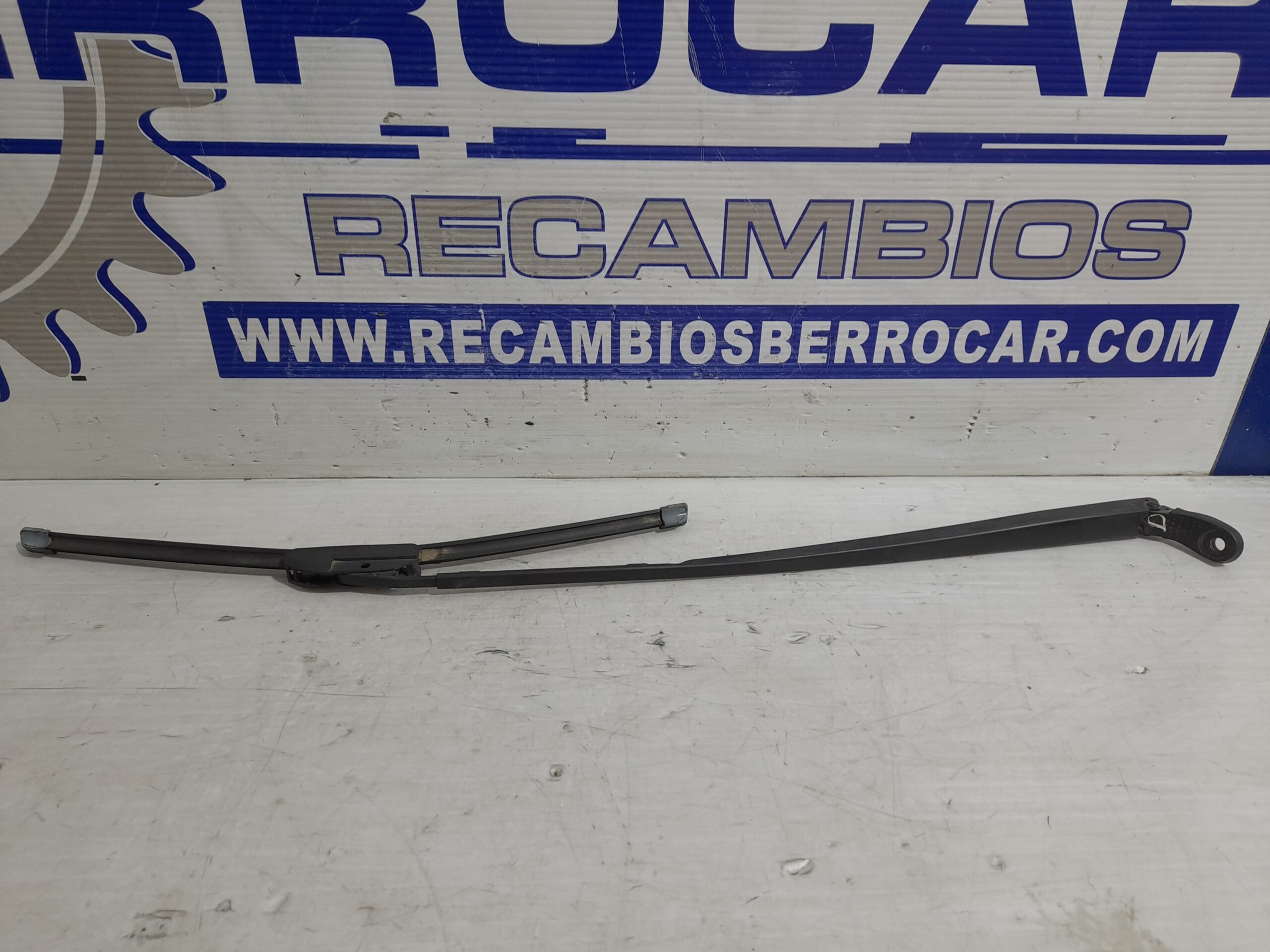 brazo_limpia_delantero_derecho_80004986_renault_laguna_ii_bg0_1_9_dci_diesel_fap