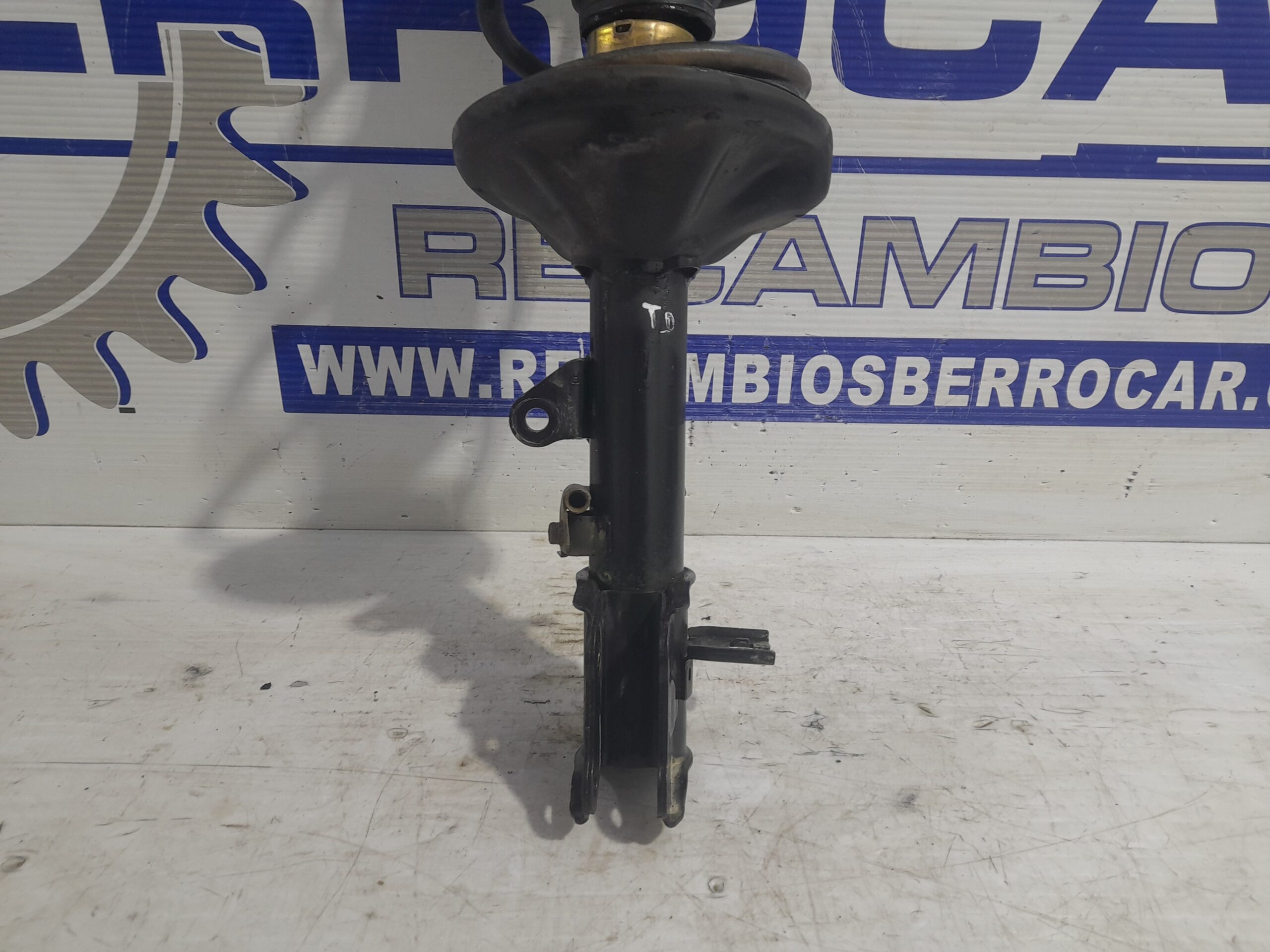 amortiguador_trasero_derecho_553612d100_hyundai_elantra_xd_2_0_crdi_cat