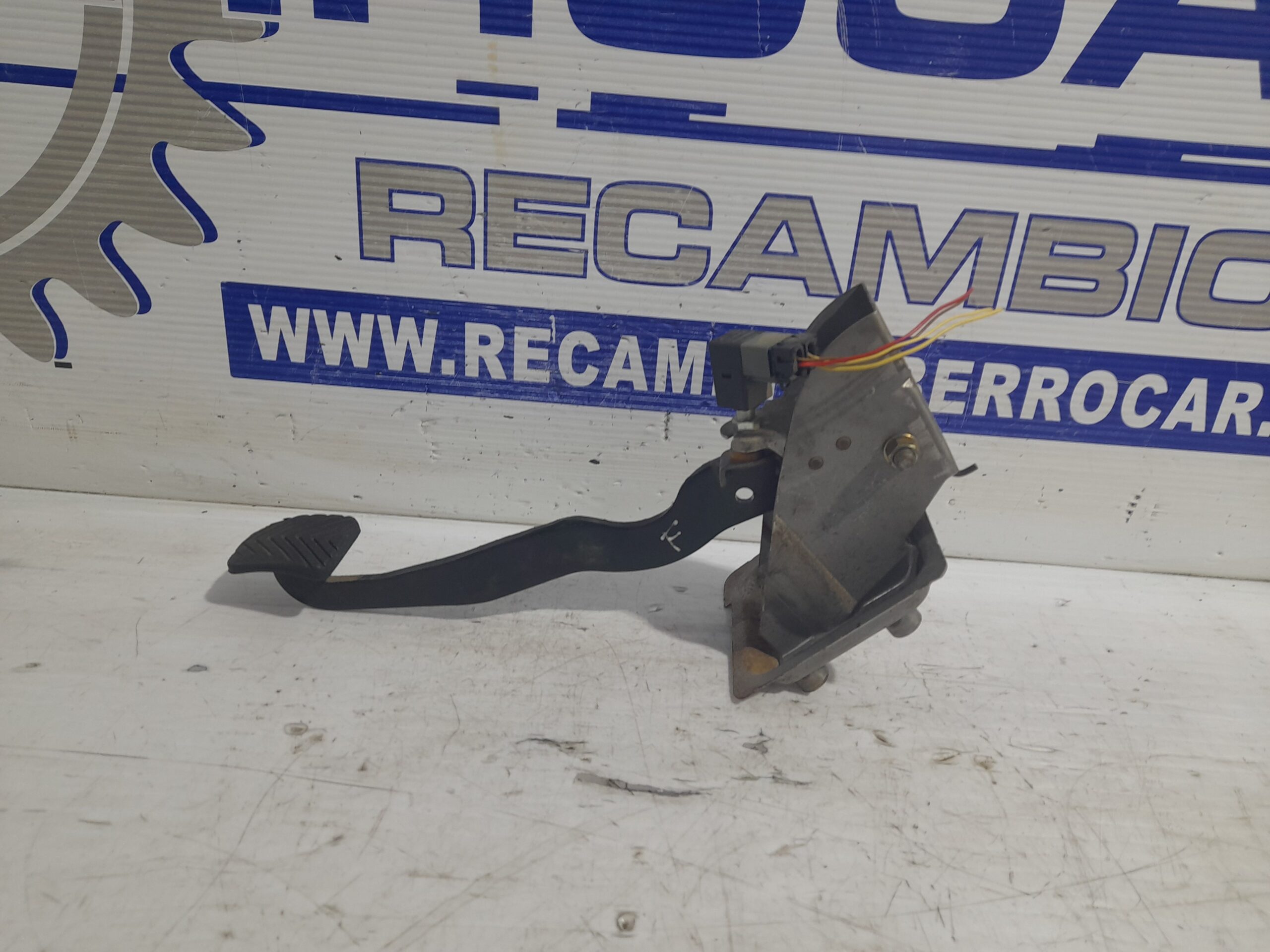 pedal_freno_328102d100_hyundai_elantra_xd_2_0_crdi_cat