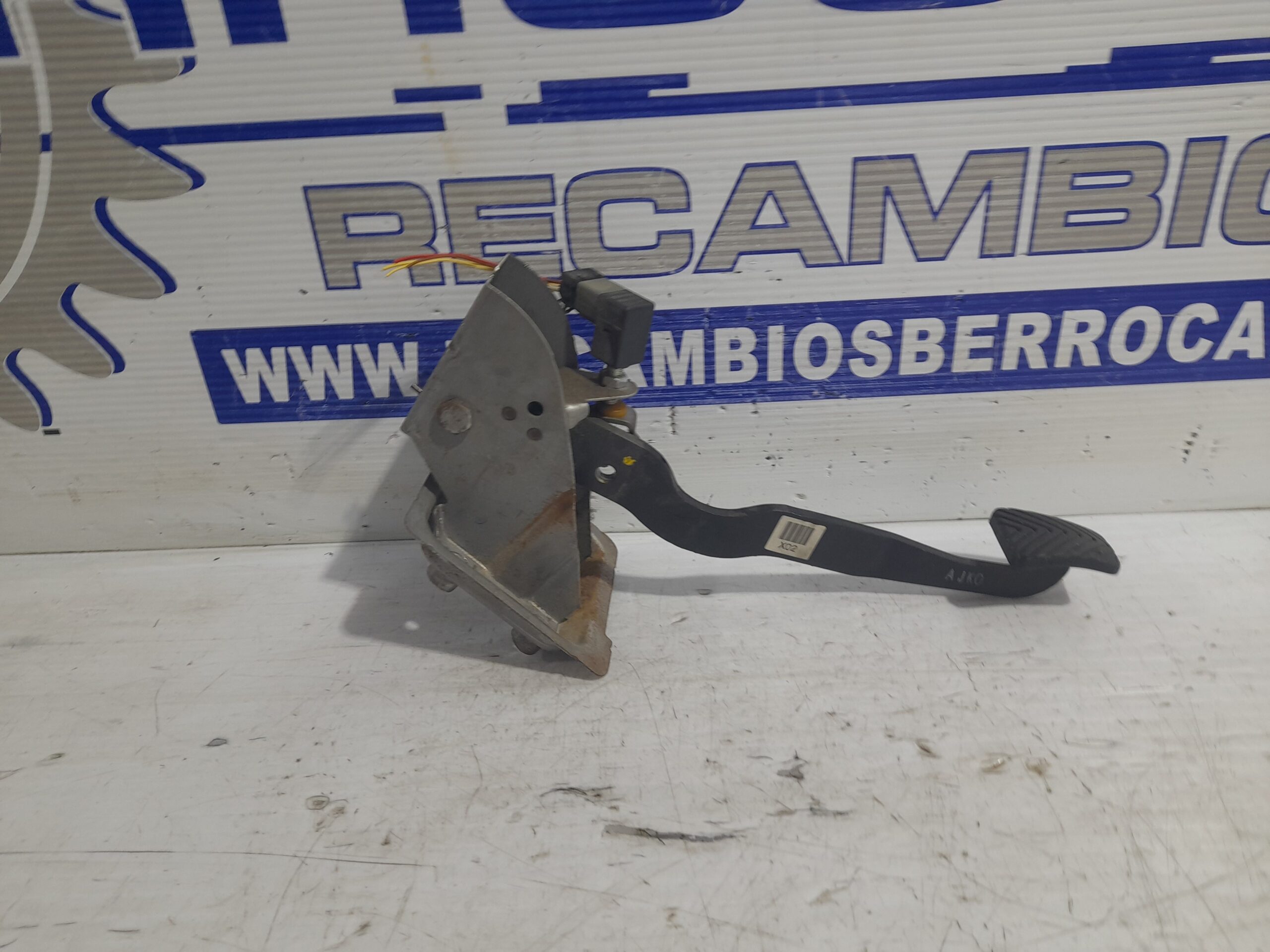 pedal_freno_328102d100_hyundai_elantra_xd_2_0_crdi_cat