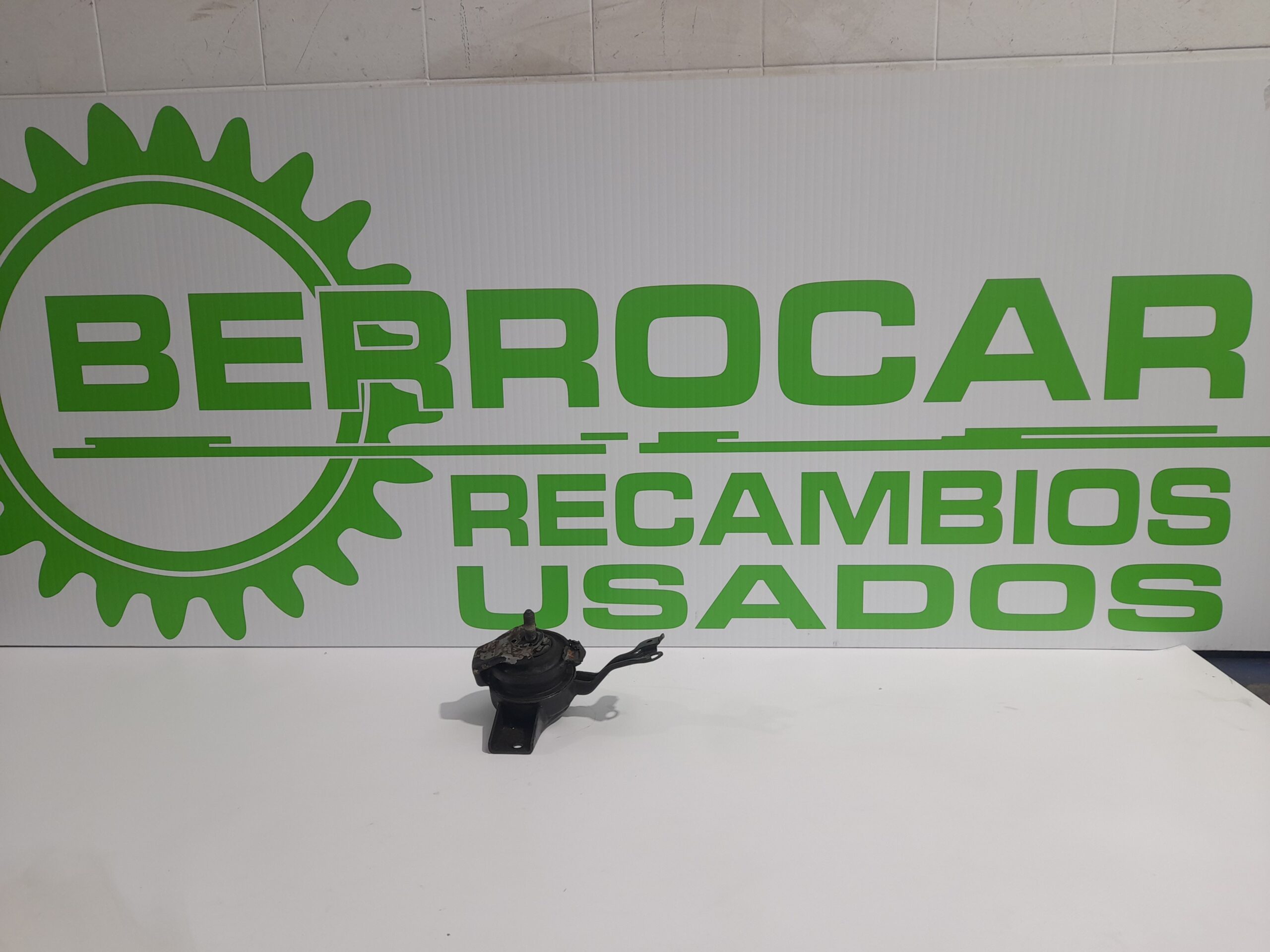 soporte_motor_derecho_218103x000_hyundai_elantra_xd_2_0_crdi_cat