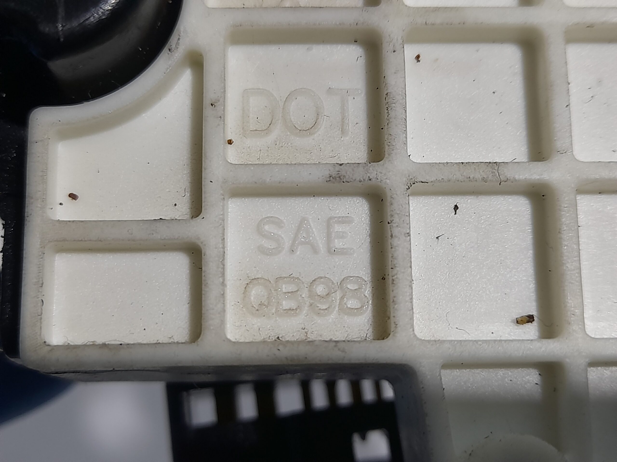 mando_multifuncion_s_qb98_934602d161_hyundai_elantra_xd_2_0_crdi_cat